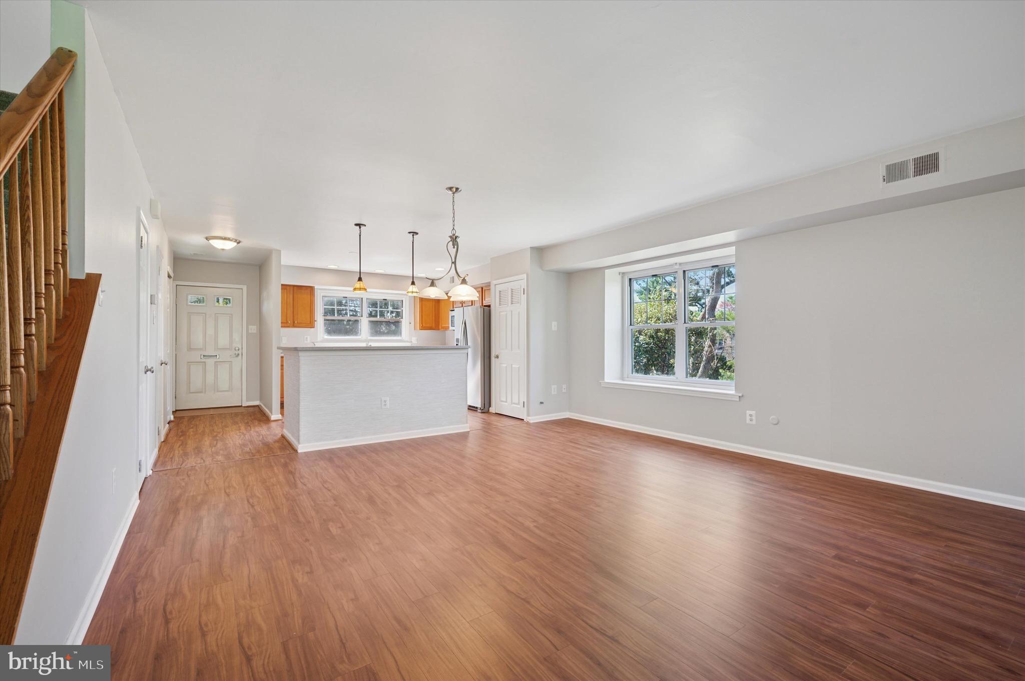 OXFORD OF BLUE BELL - Residential
