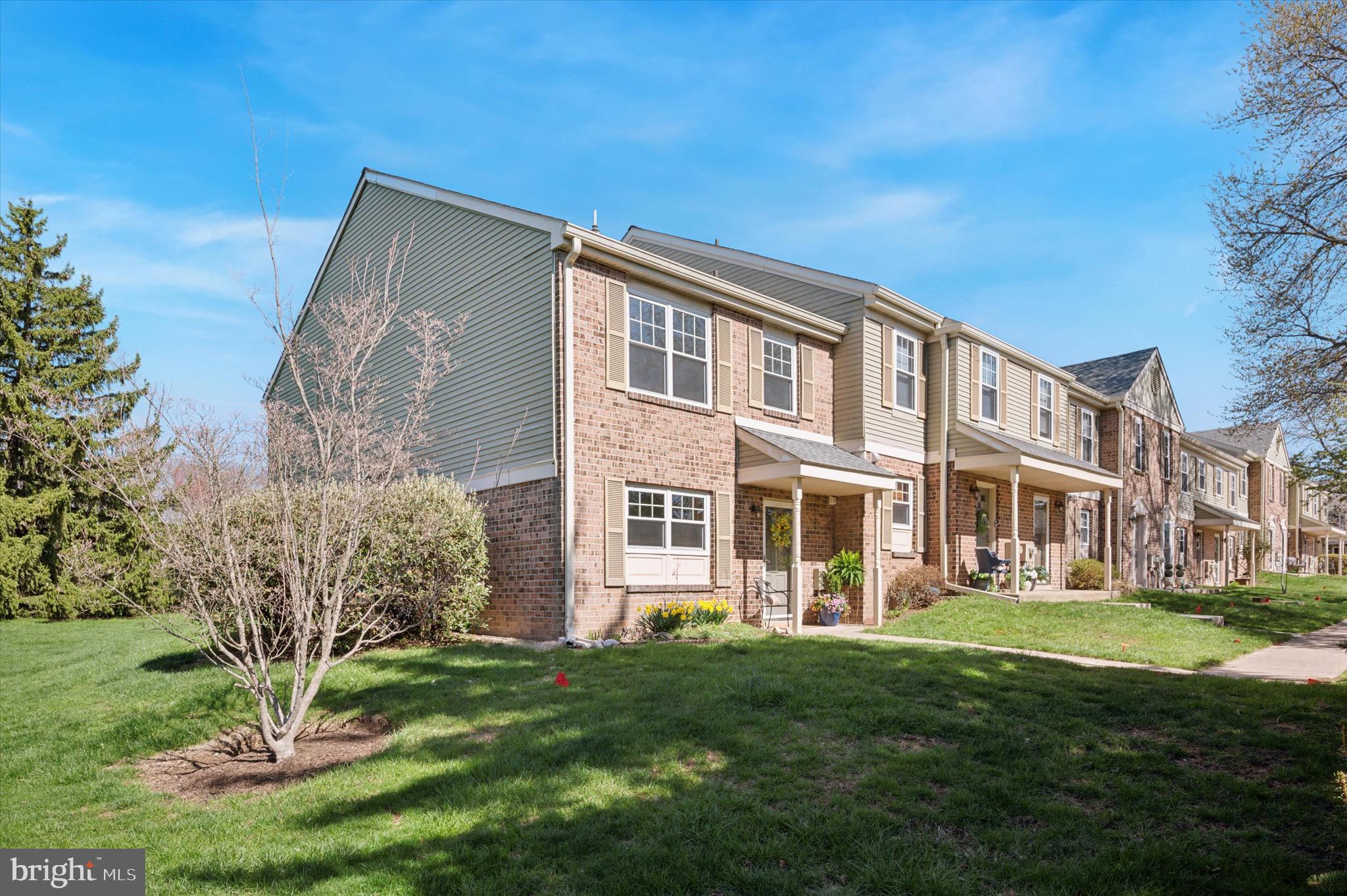 OXFORD OF BLUE BELL - Residential