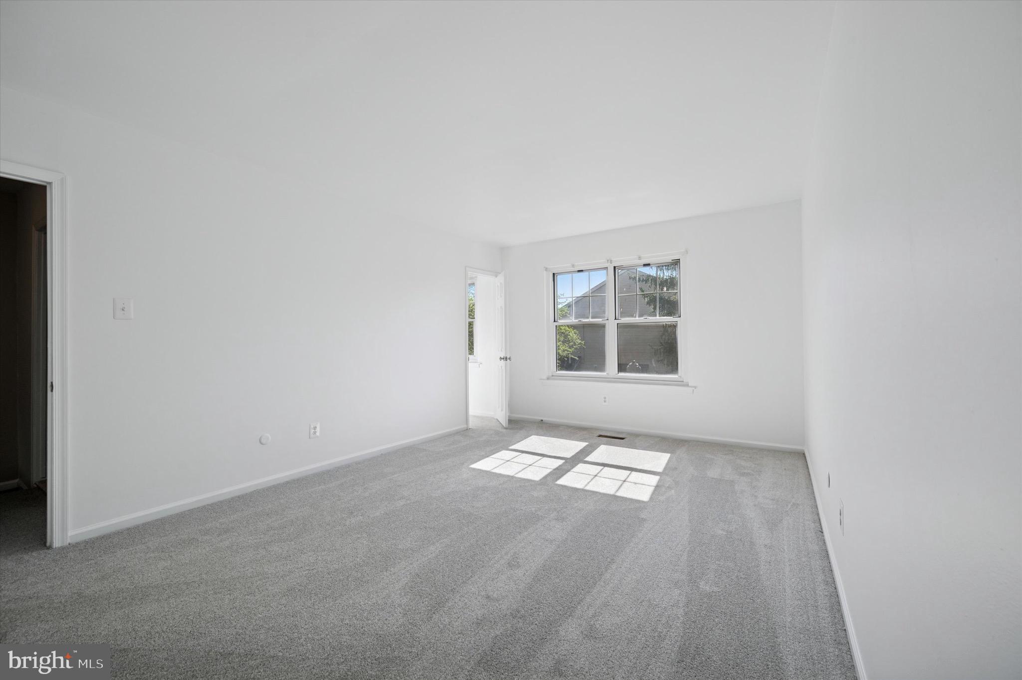 OXFORD OF BLUE BELL - Residential
