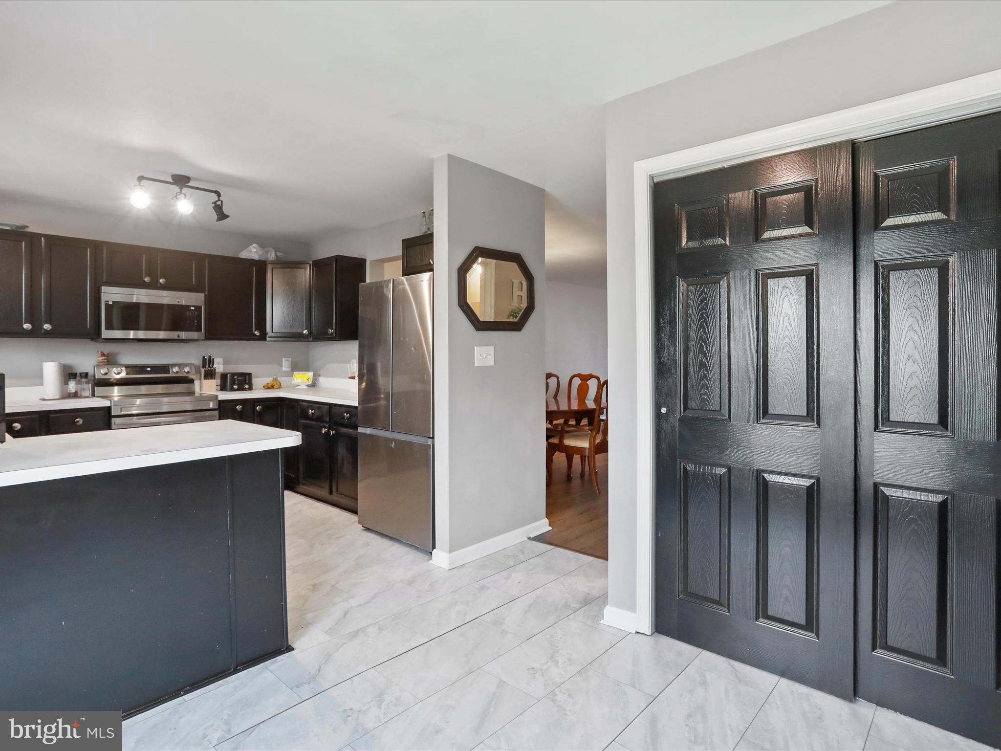 TOWNES OF INWOOD - Residential