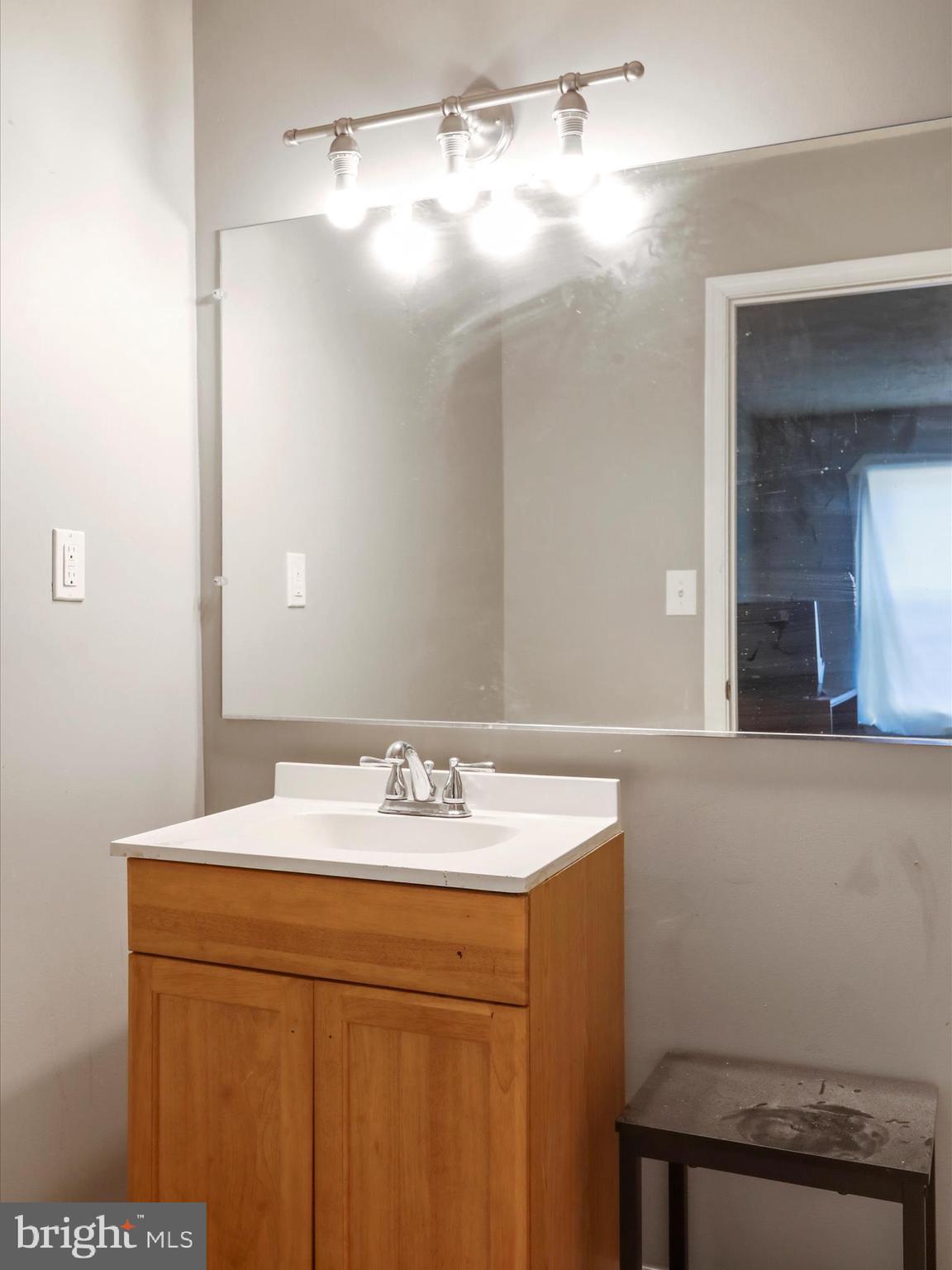TOWNES OF INWOOD - Residential