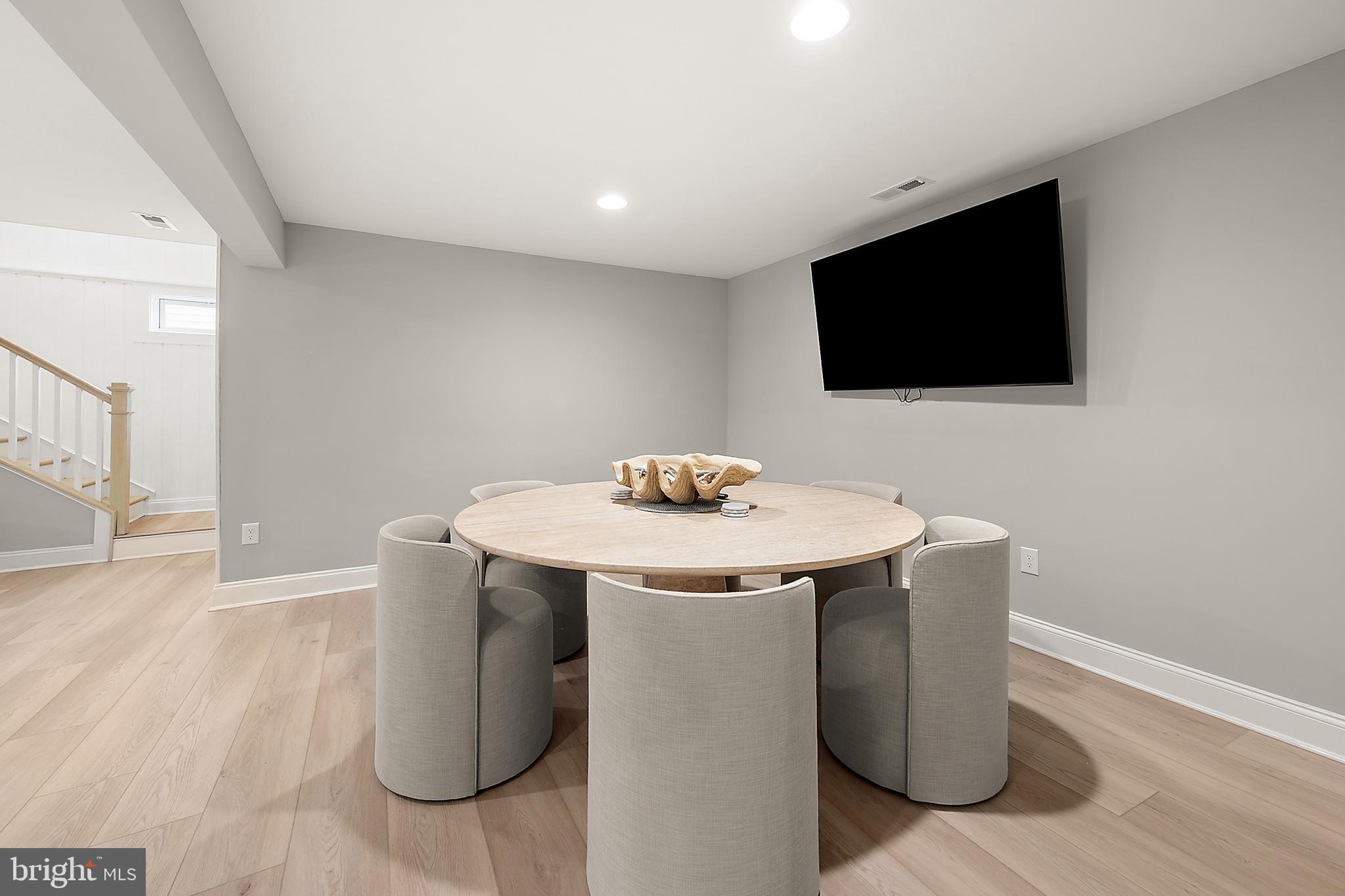 ARBOR-LYN - Residential
