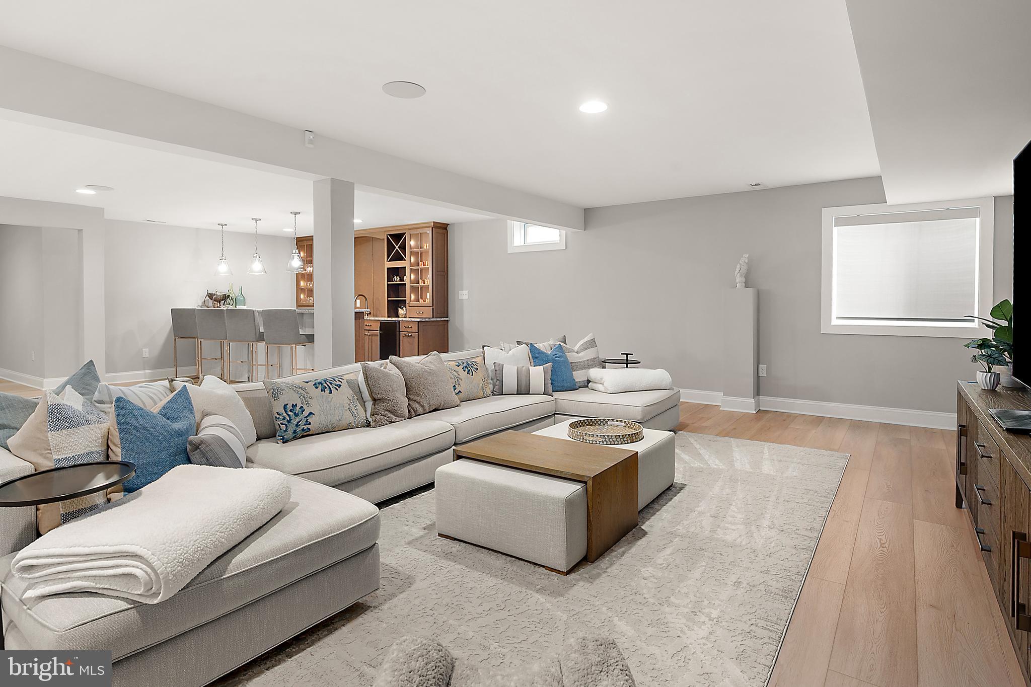 ARBOR-LYN - Residential