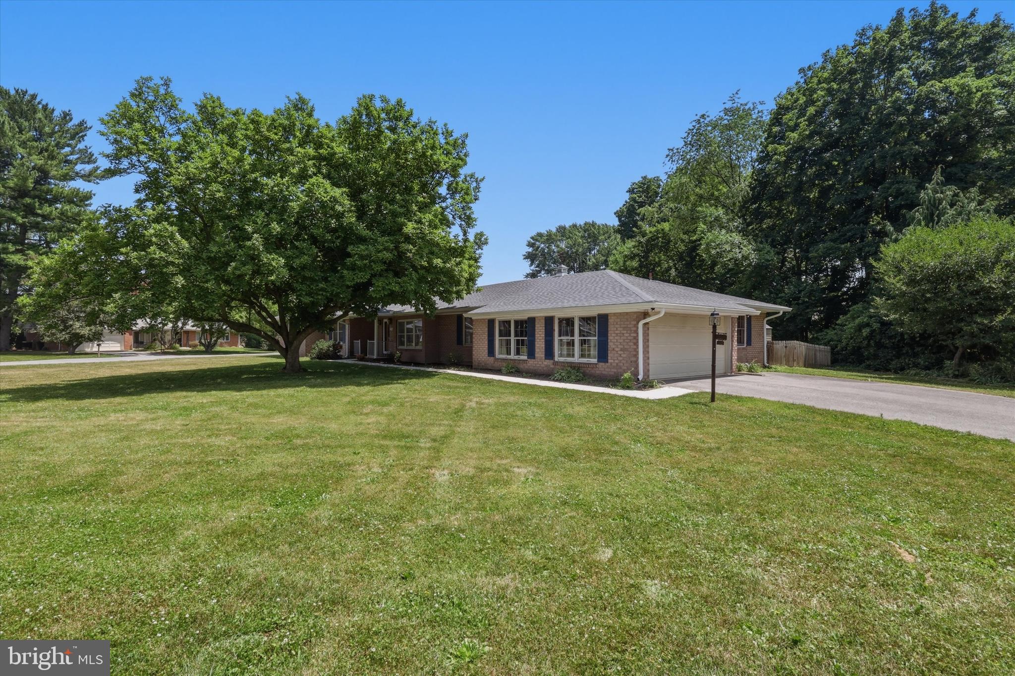 FOUNTAIN HEAD - Residential