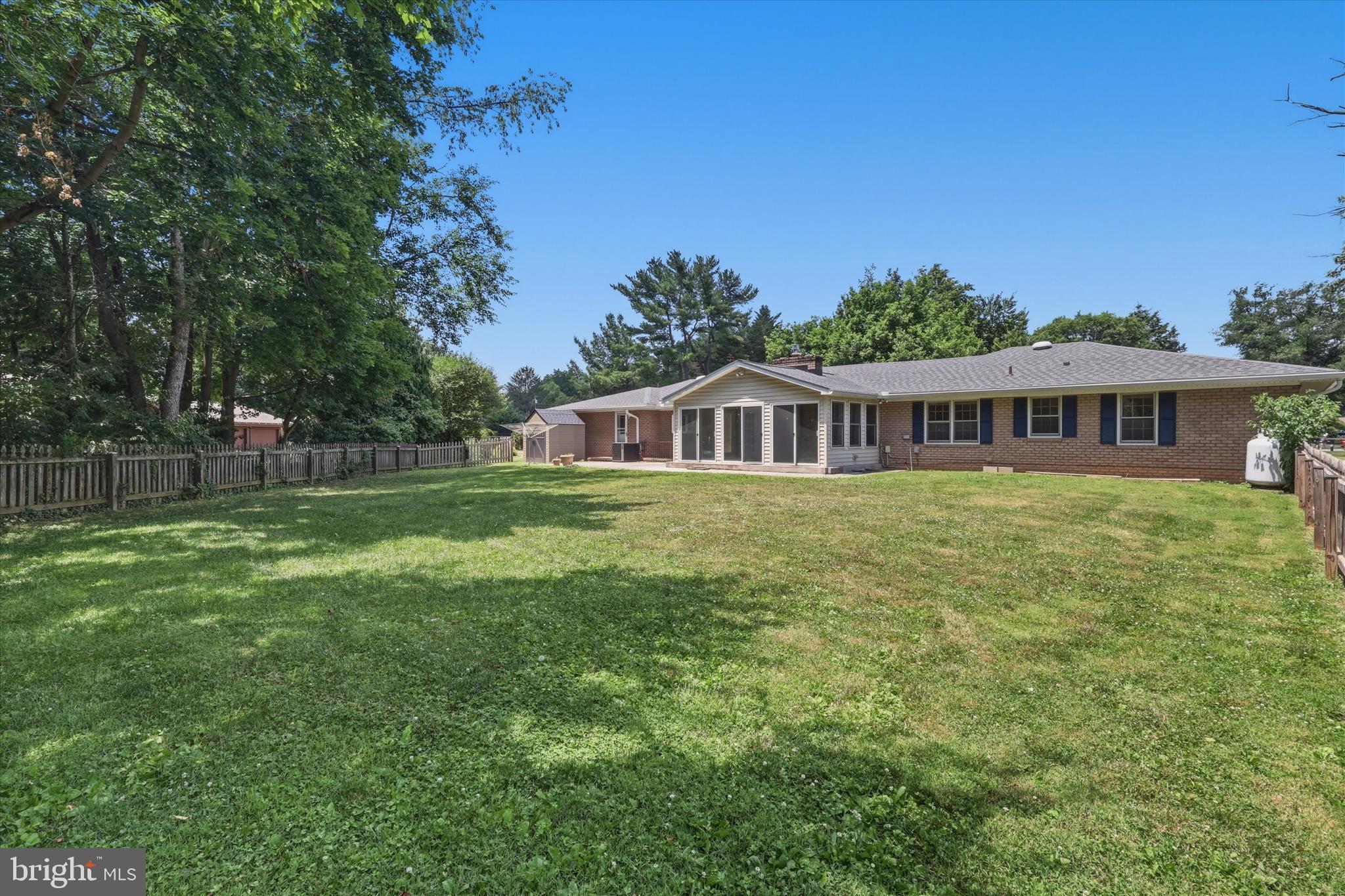 FOUNTAIN HEAD - Residential