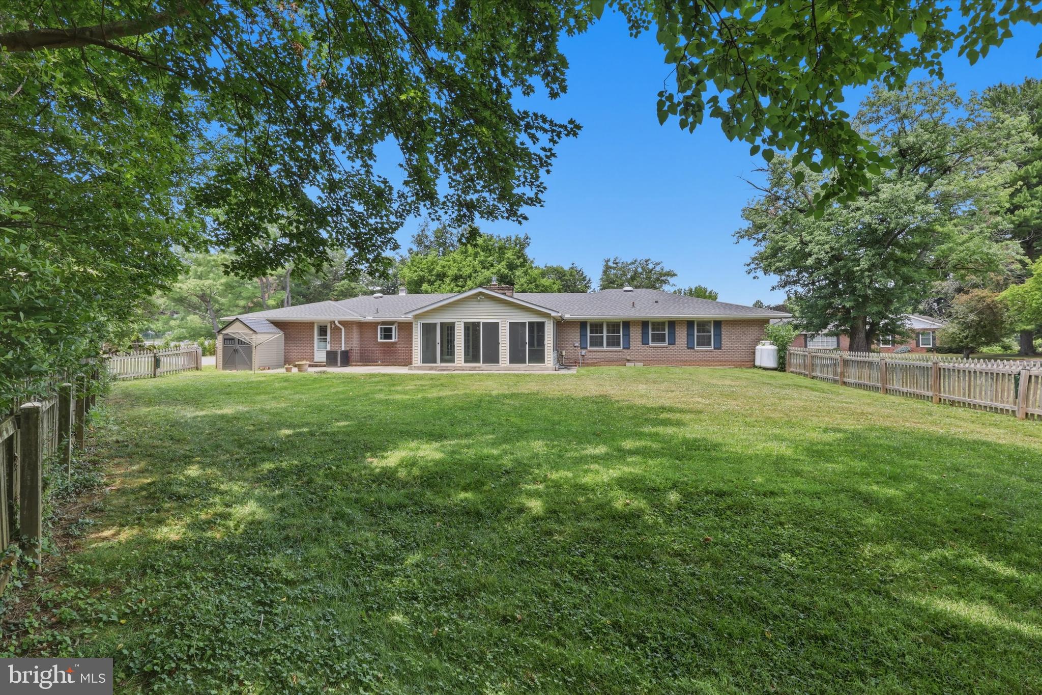 FOUNTAIN HEAD - Residential