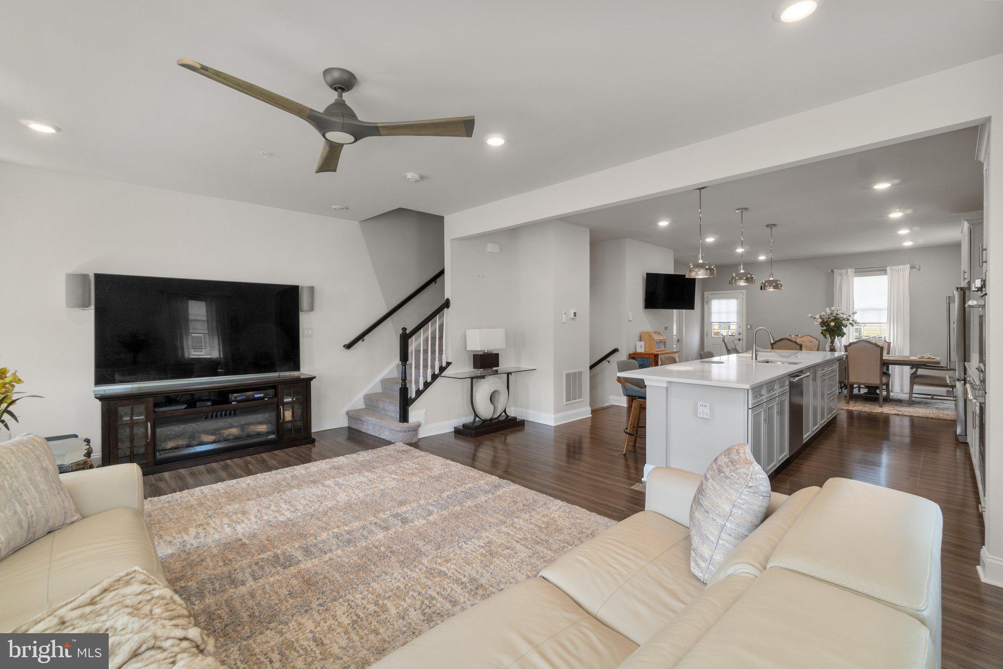 PARKSIDE AT WARFIELD - Residential