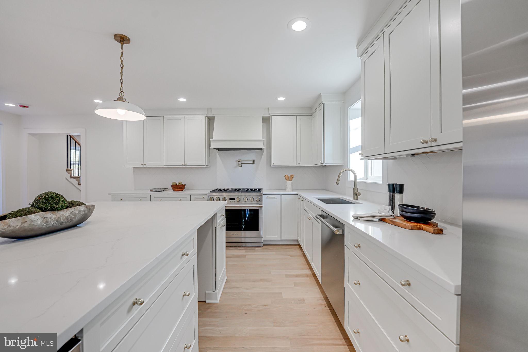 DOMINION HILLS - Residential