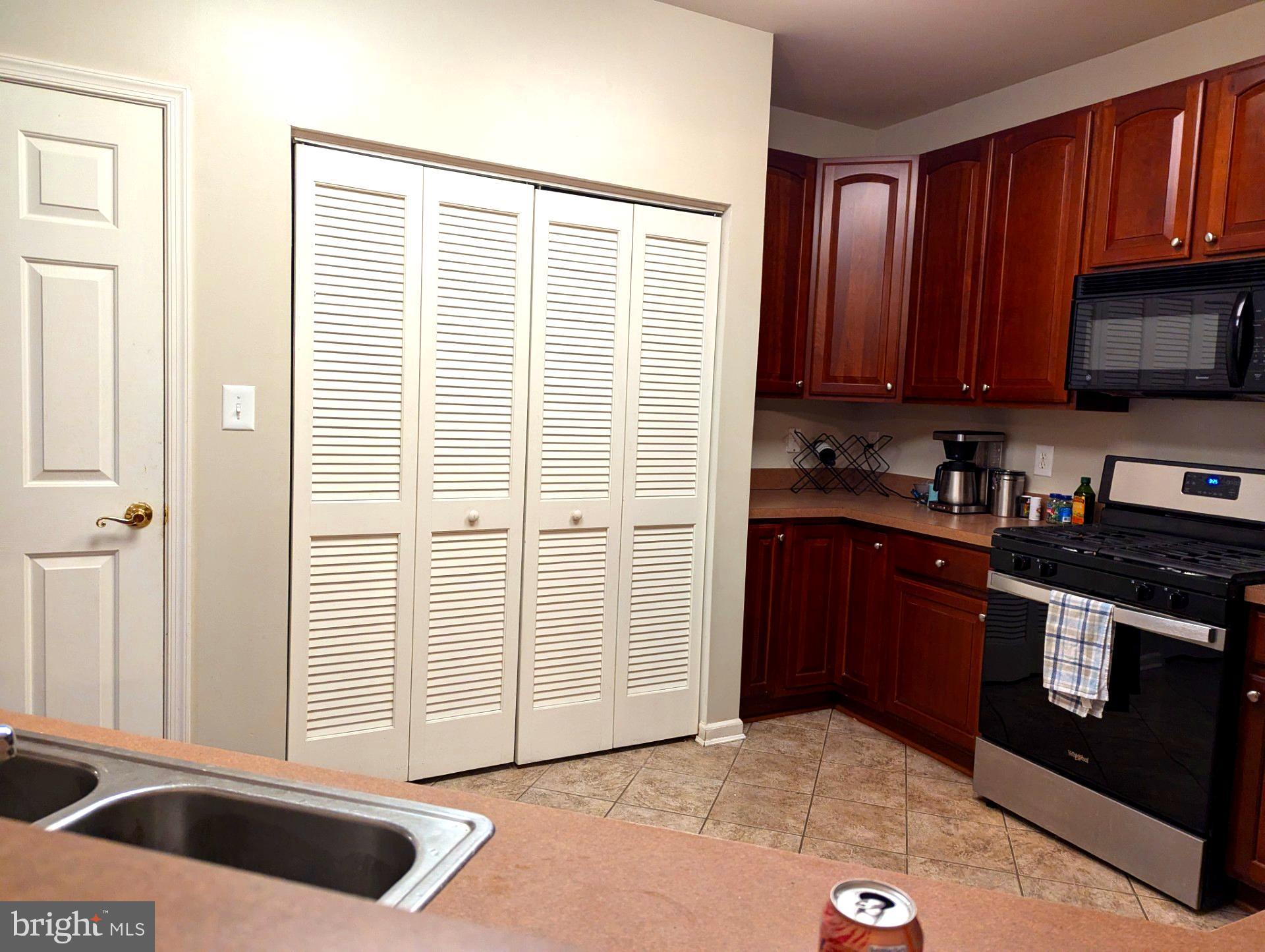 MERRITT HTS - Residential