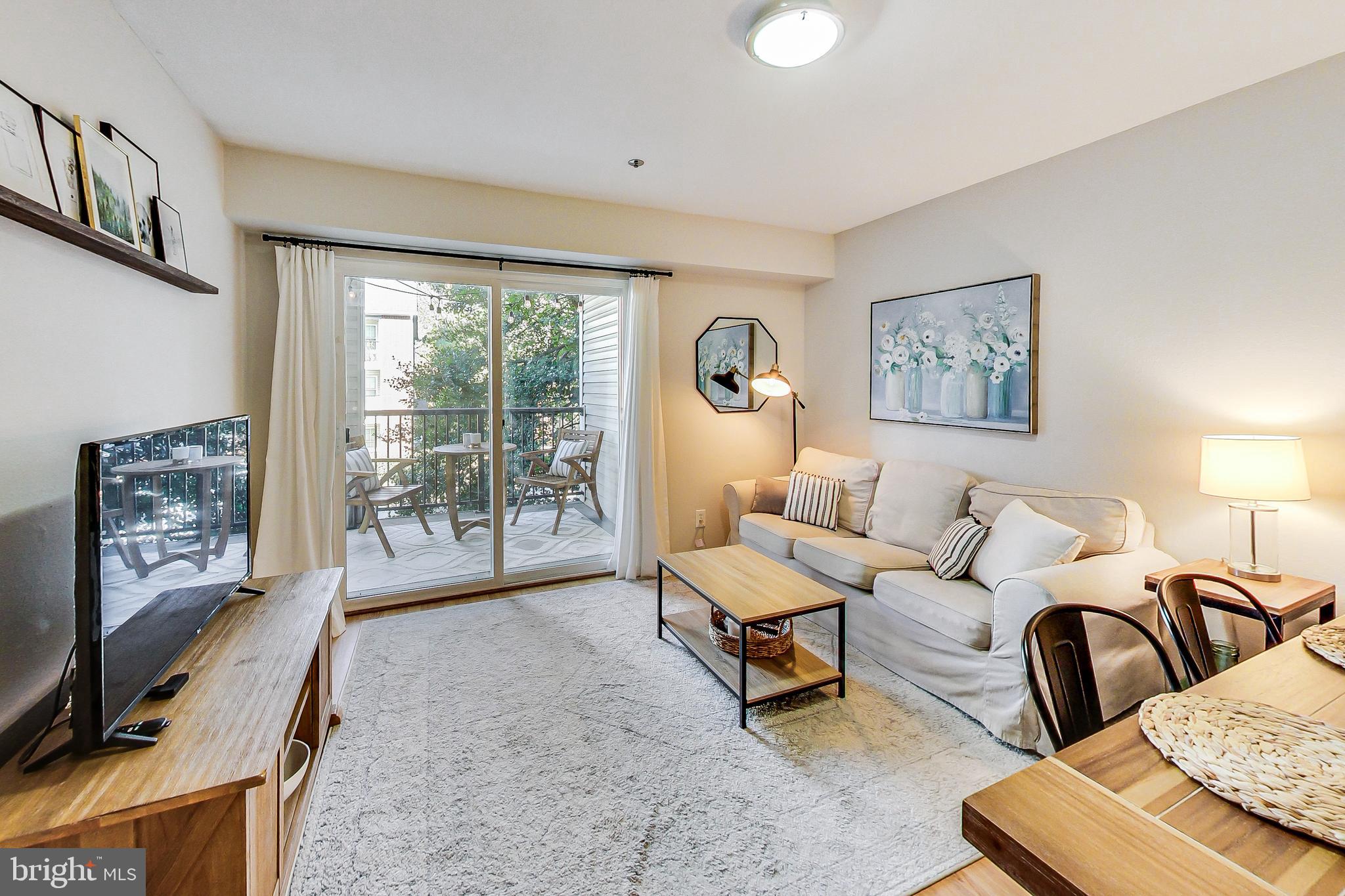 POINTE AT PARK CENTER - Residential