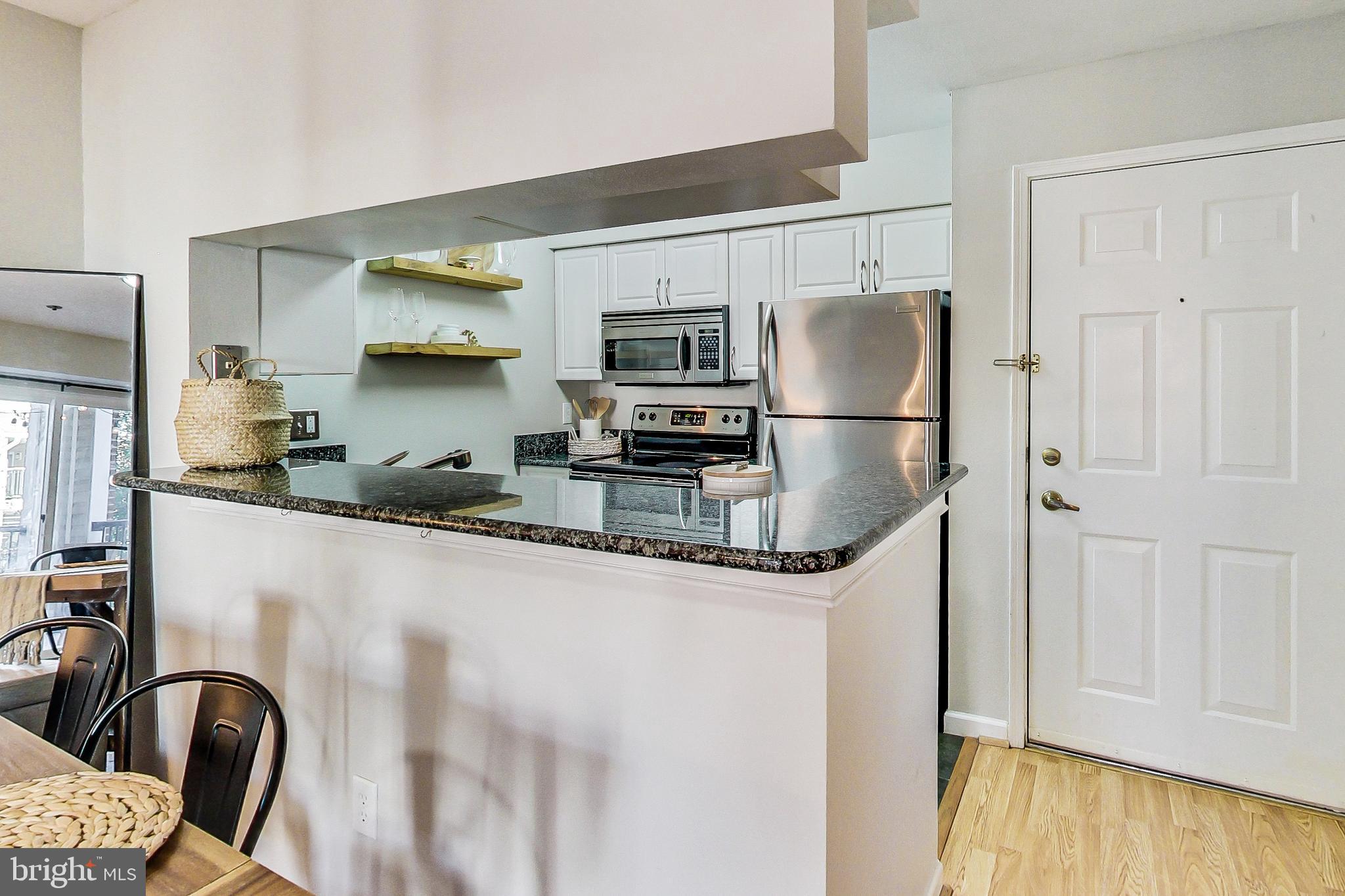 POINTE AT PARK CENTER - Residential