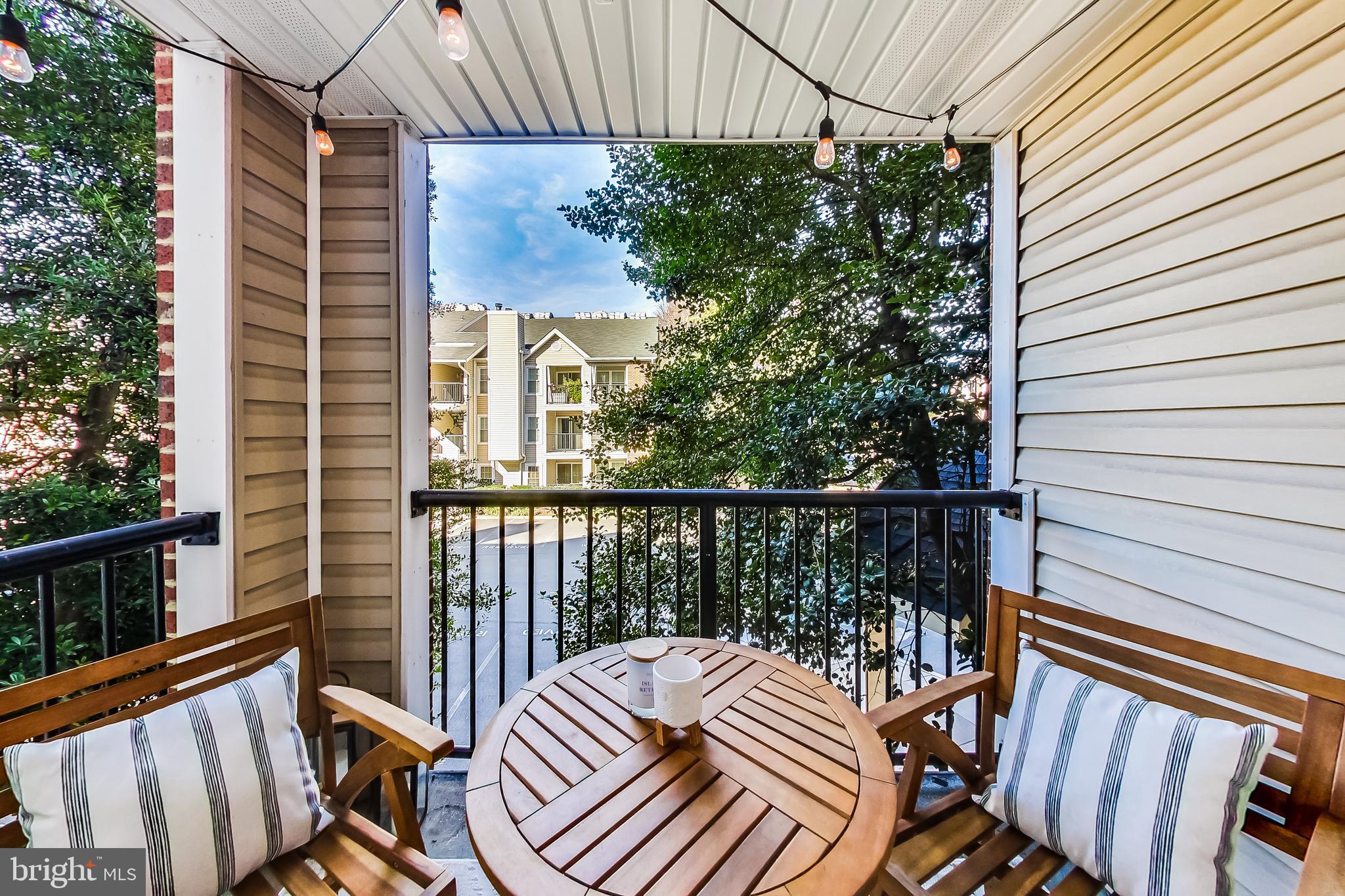 POINTE AT PARK CENTER - Residential