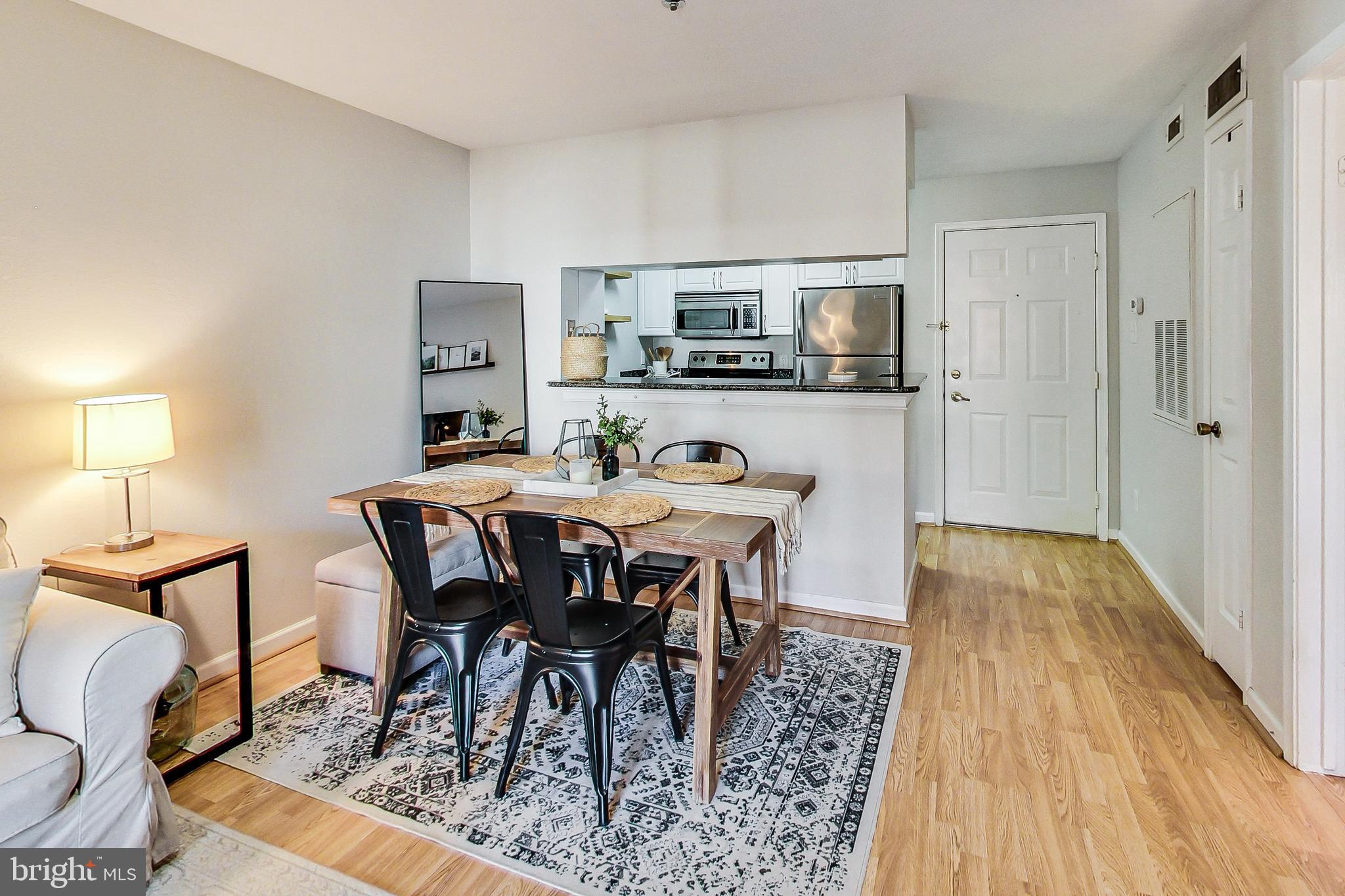 POINTE AT PARK CENTER - Residential