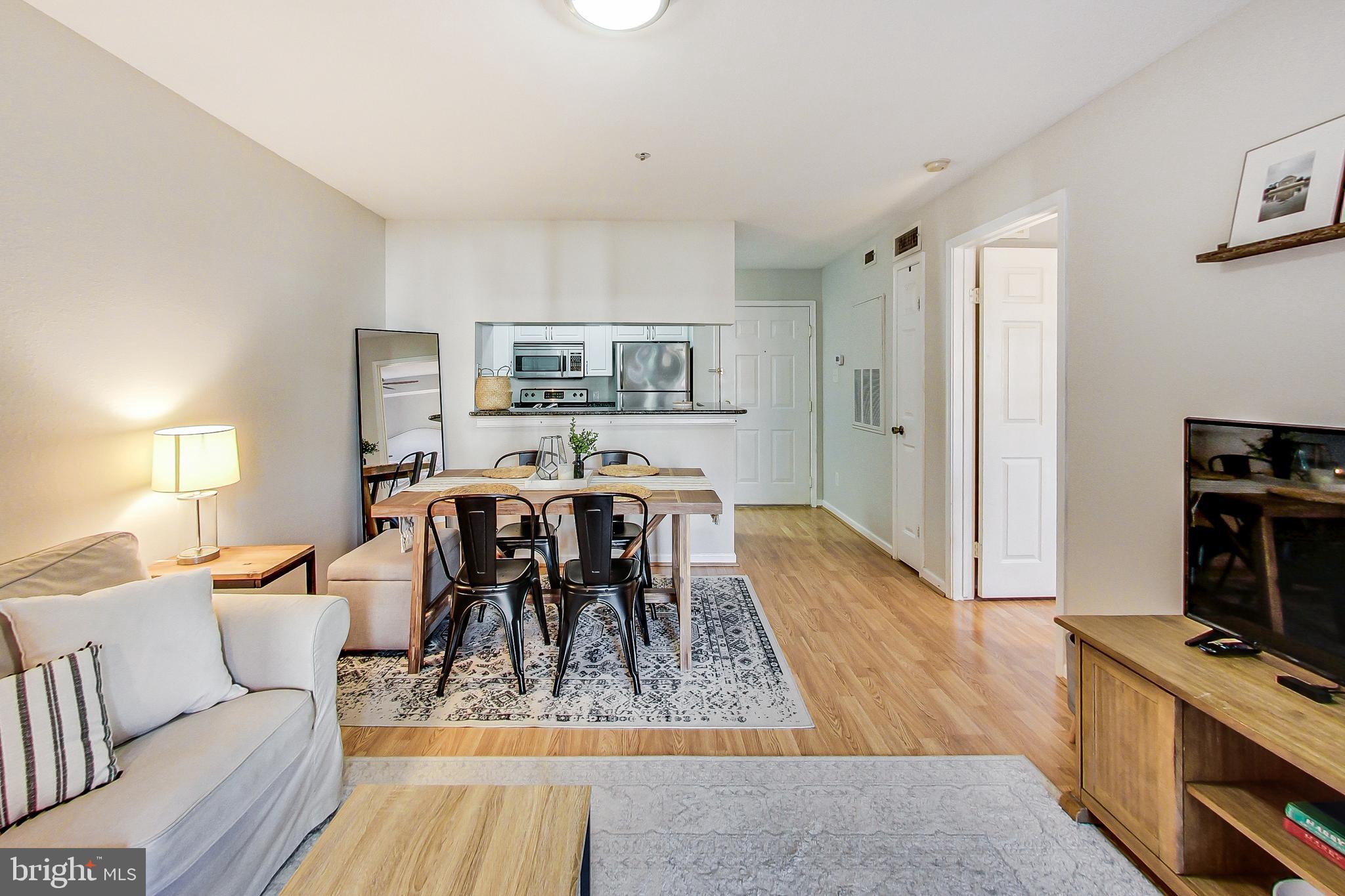 POINTE AT PARK CENTER - Residential