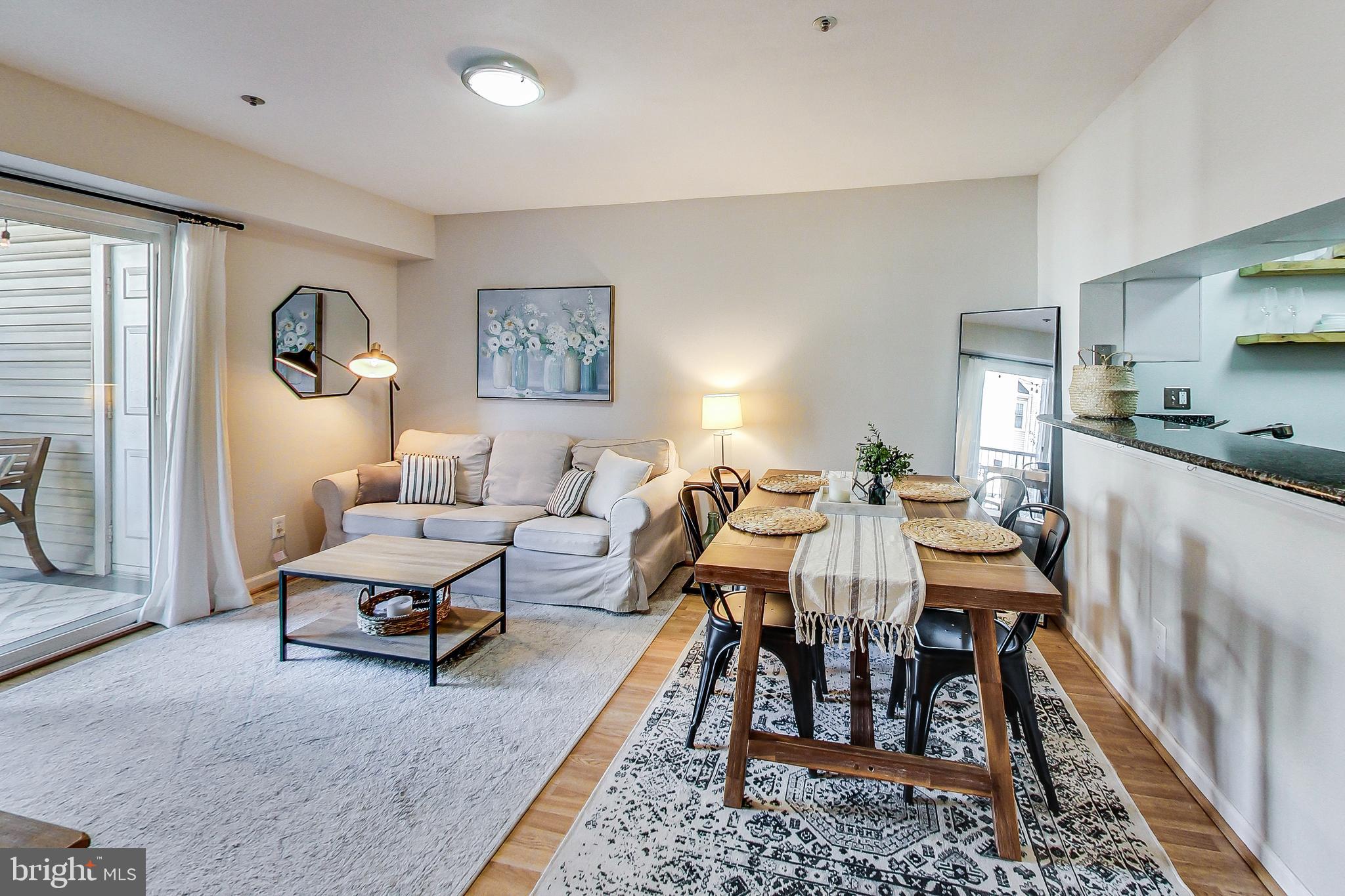 POINTE AT PARK CENTER - Residential