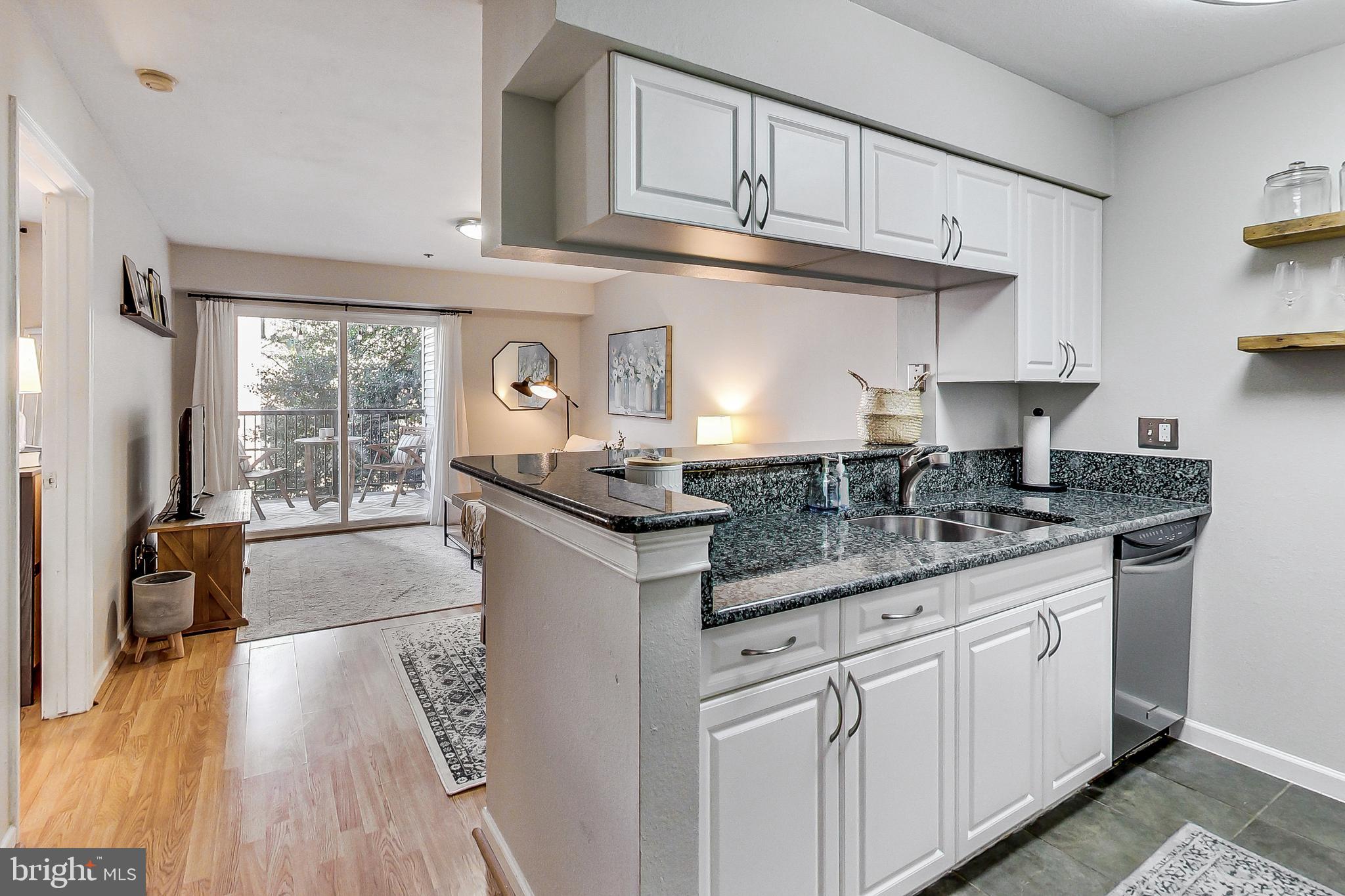 POINTE AT PARK CENTER - Residential