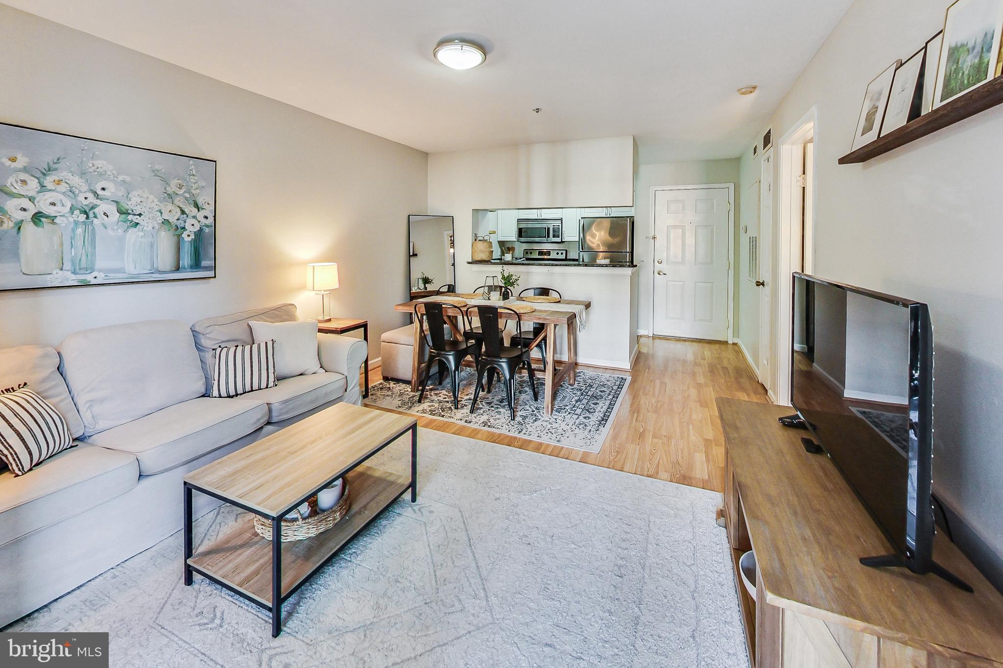 POINTE AT PARK CENTER - Residential