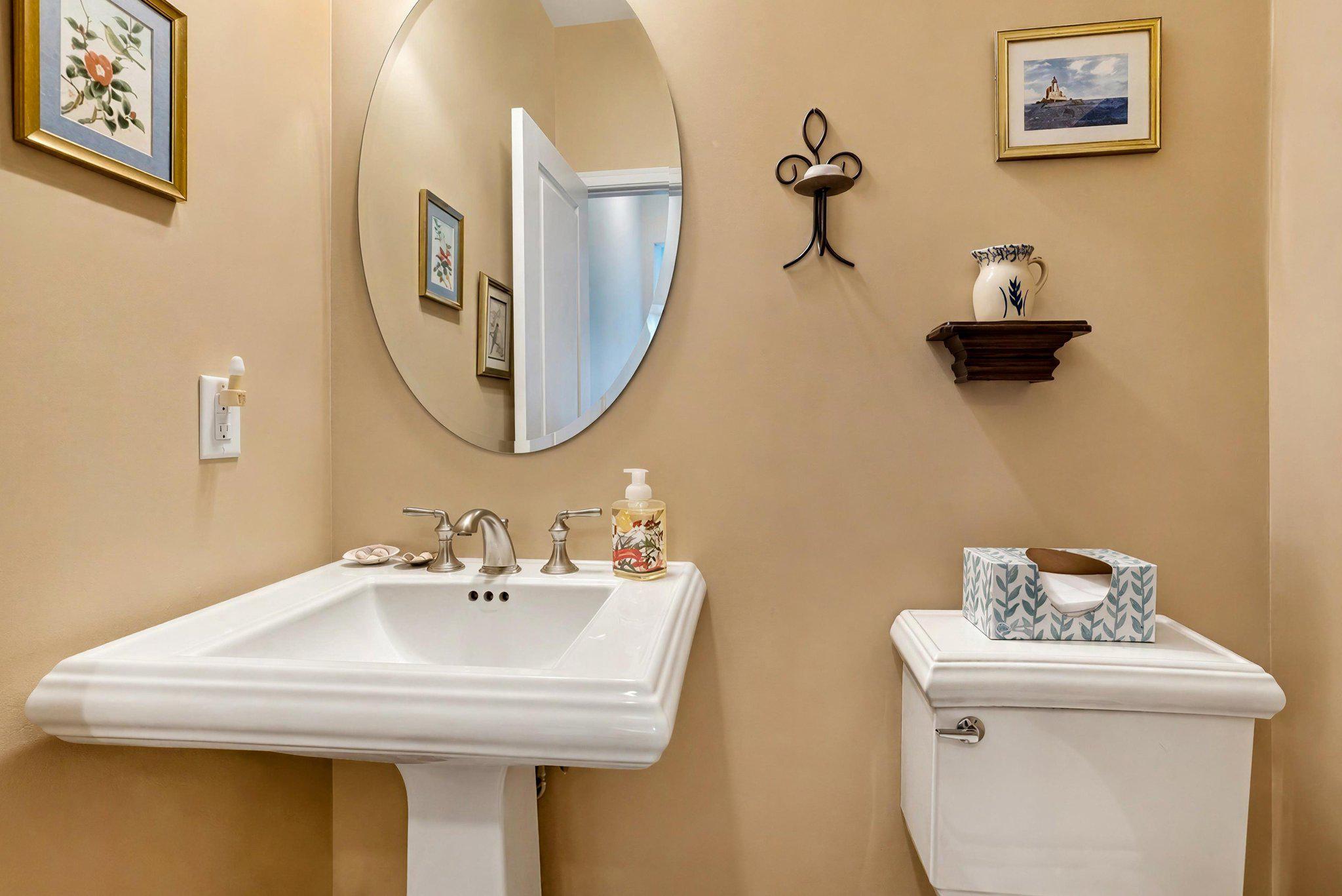REGENCY AT HILLTOWN - Residential