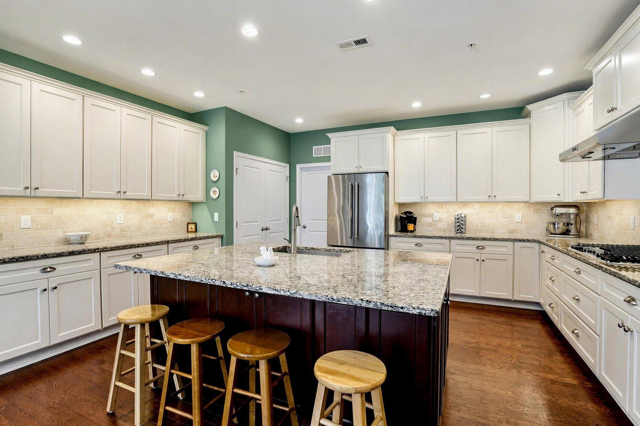 REGENCY AT HILLTOWN - Residential