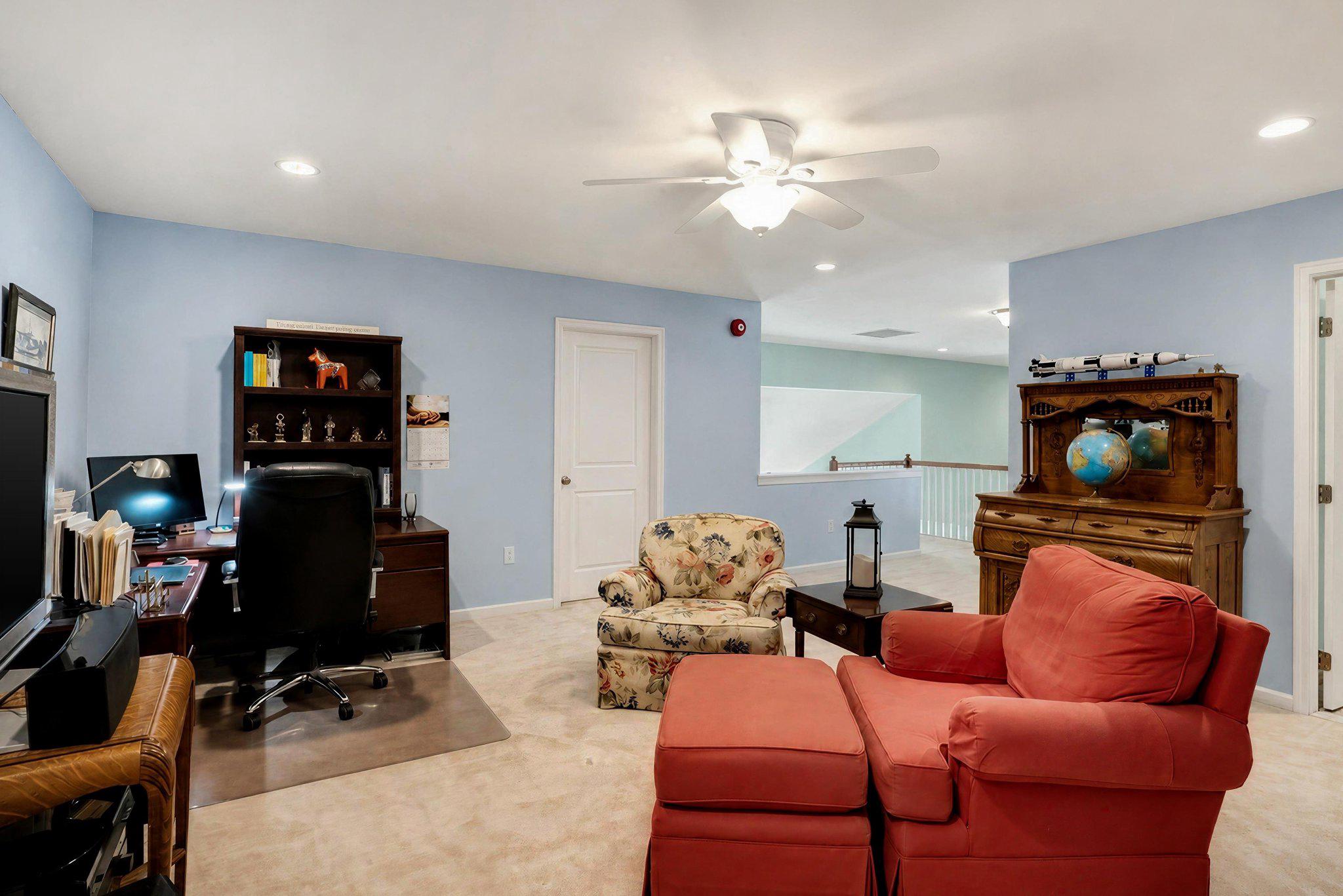 REGENCY AT HILLTOWN - Residential