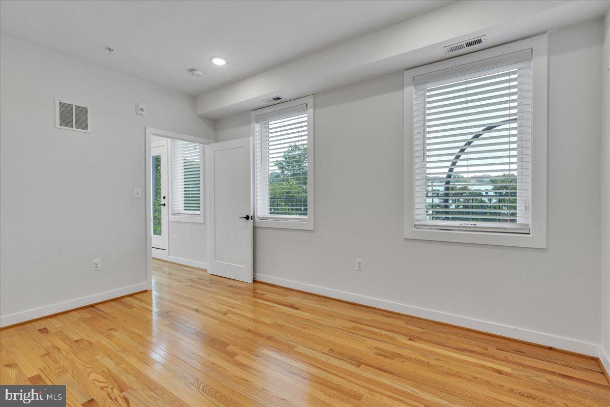 ANACOSTIA - Residential