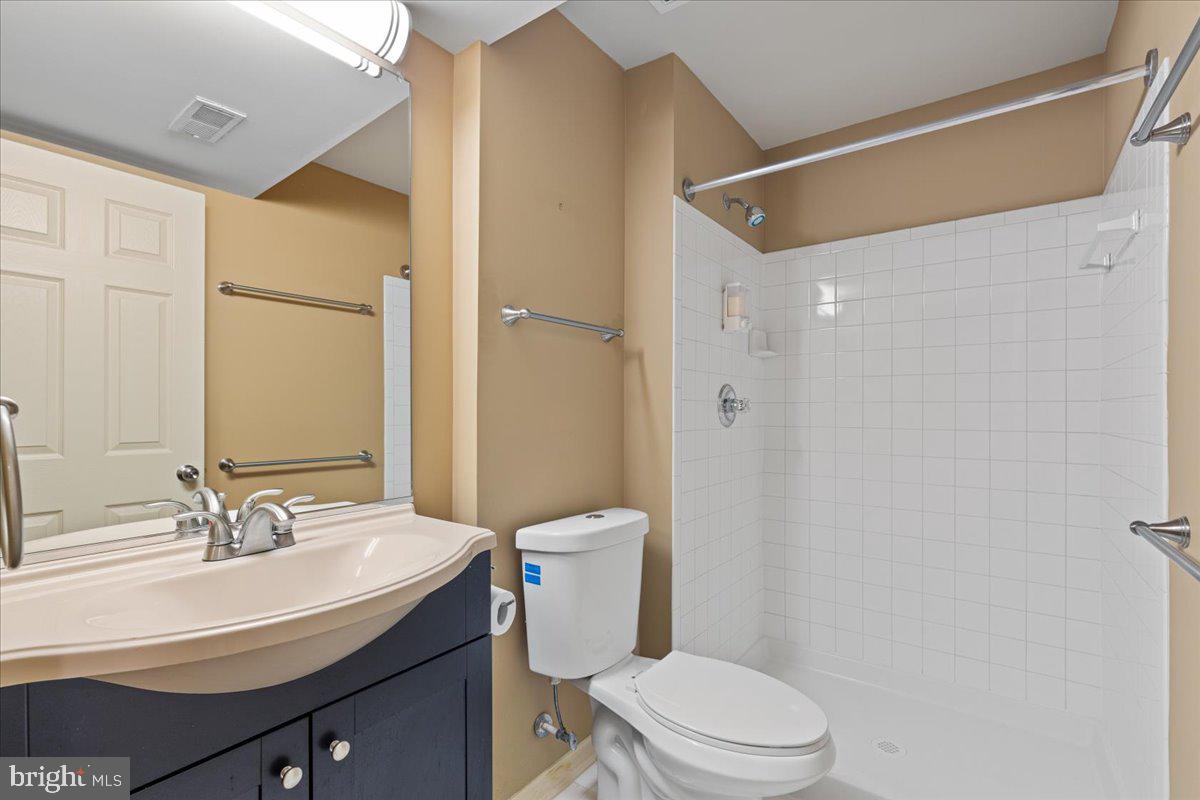 RIVER CREEK - Residential