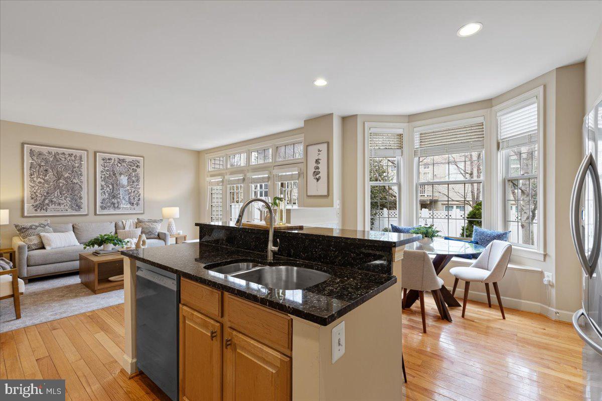 RIVER CREEK - Residential