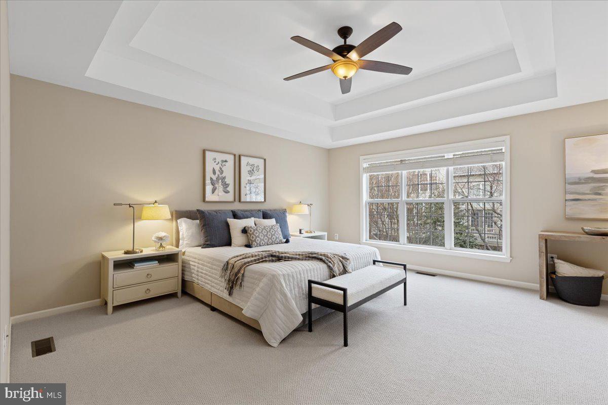 RIVER CREEK - Residential