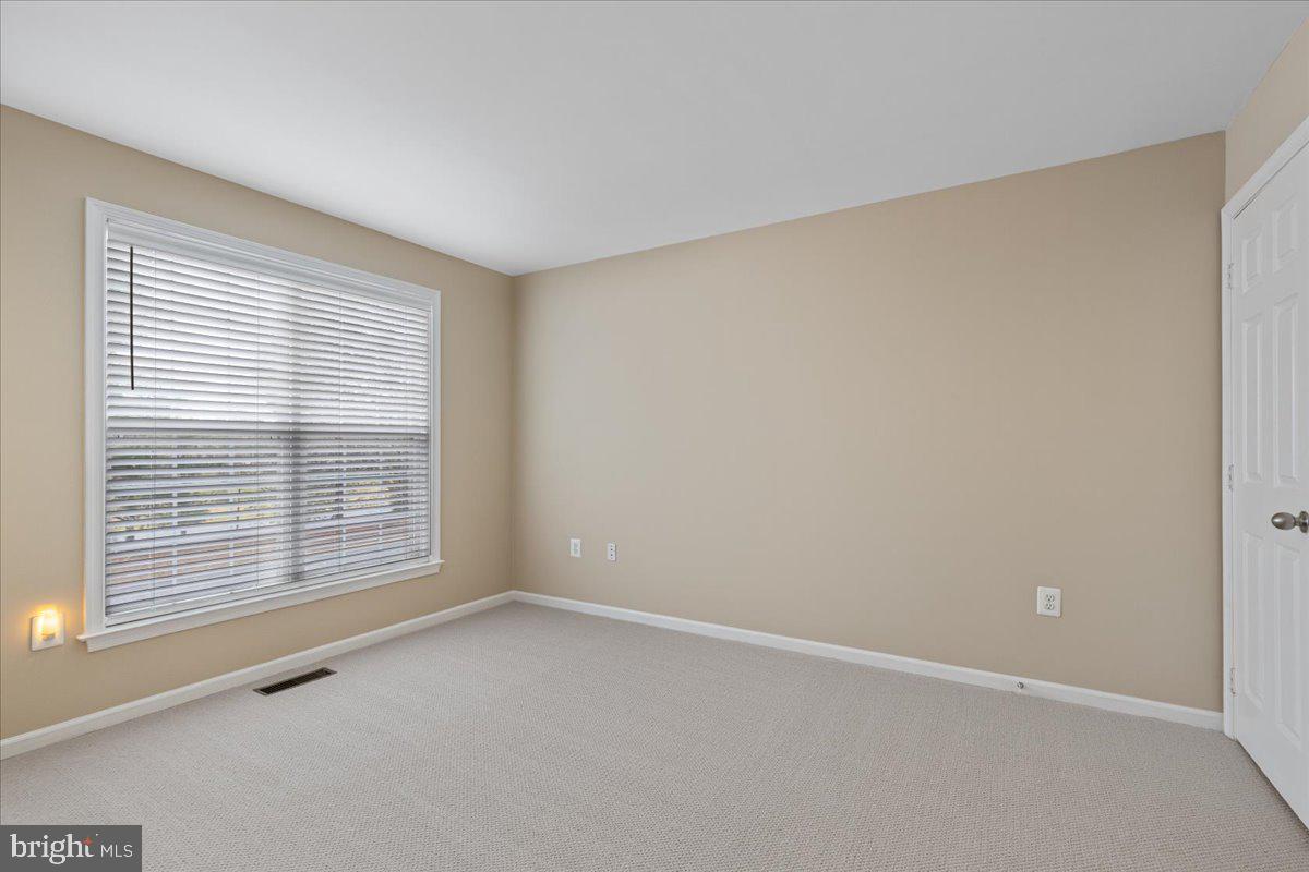 RIVER CREEK - Residential