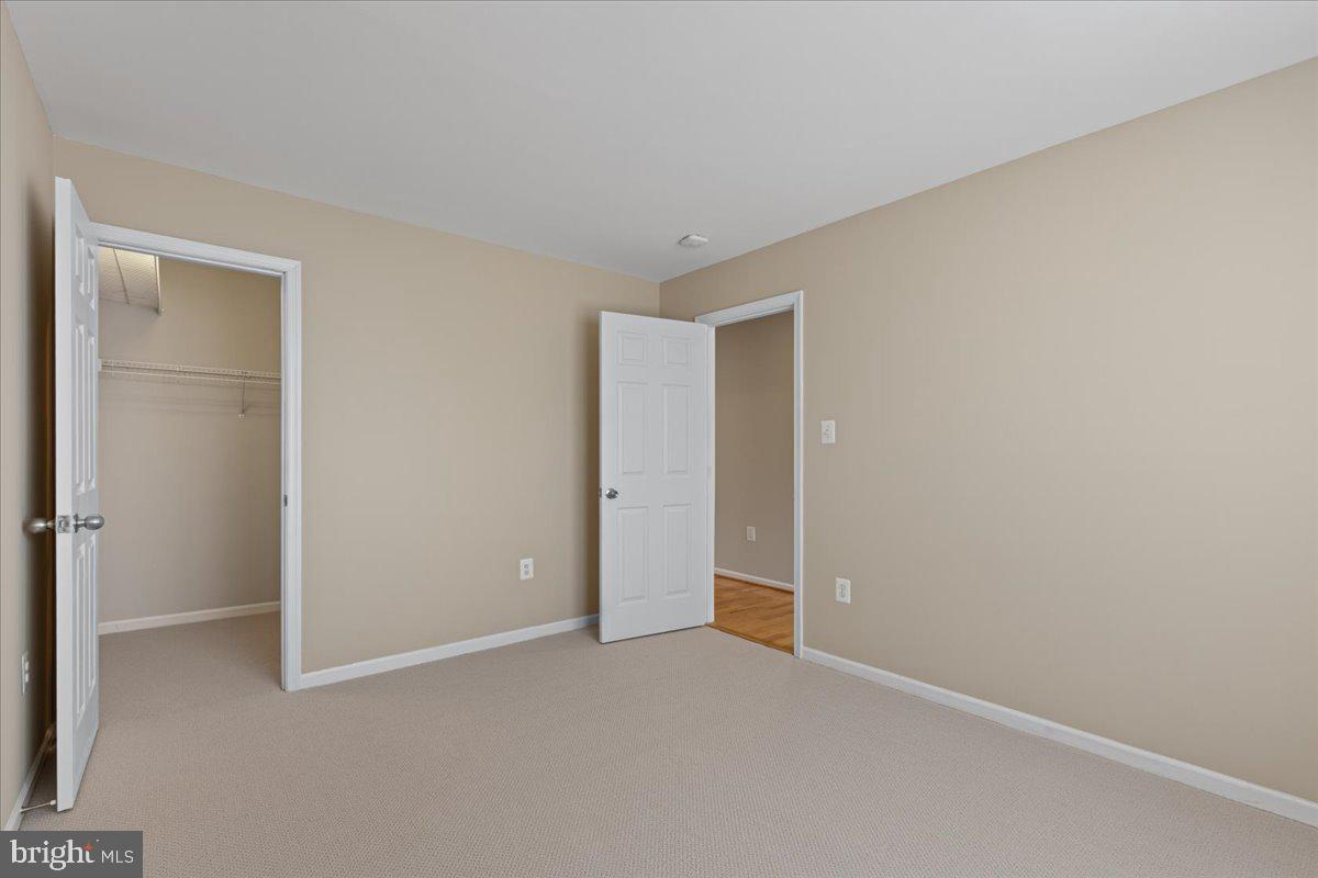 RIVER CREEK - Residential