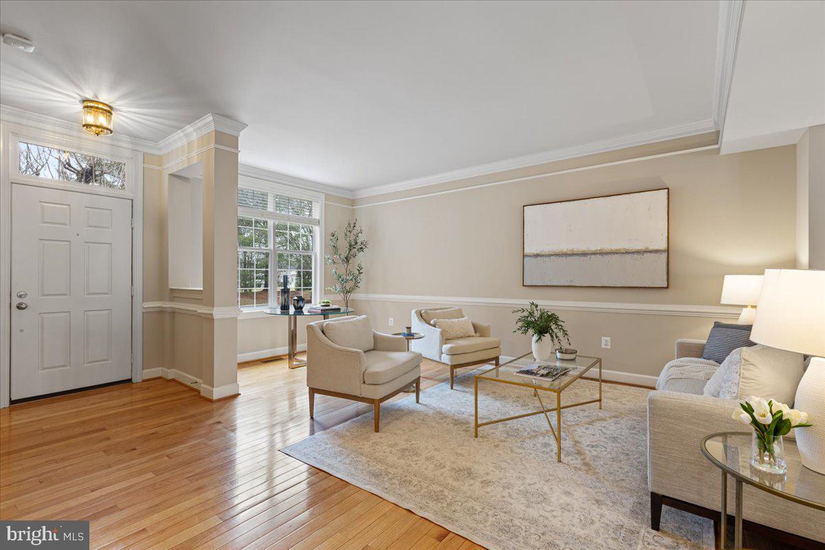 RIVER CREEK - Residential