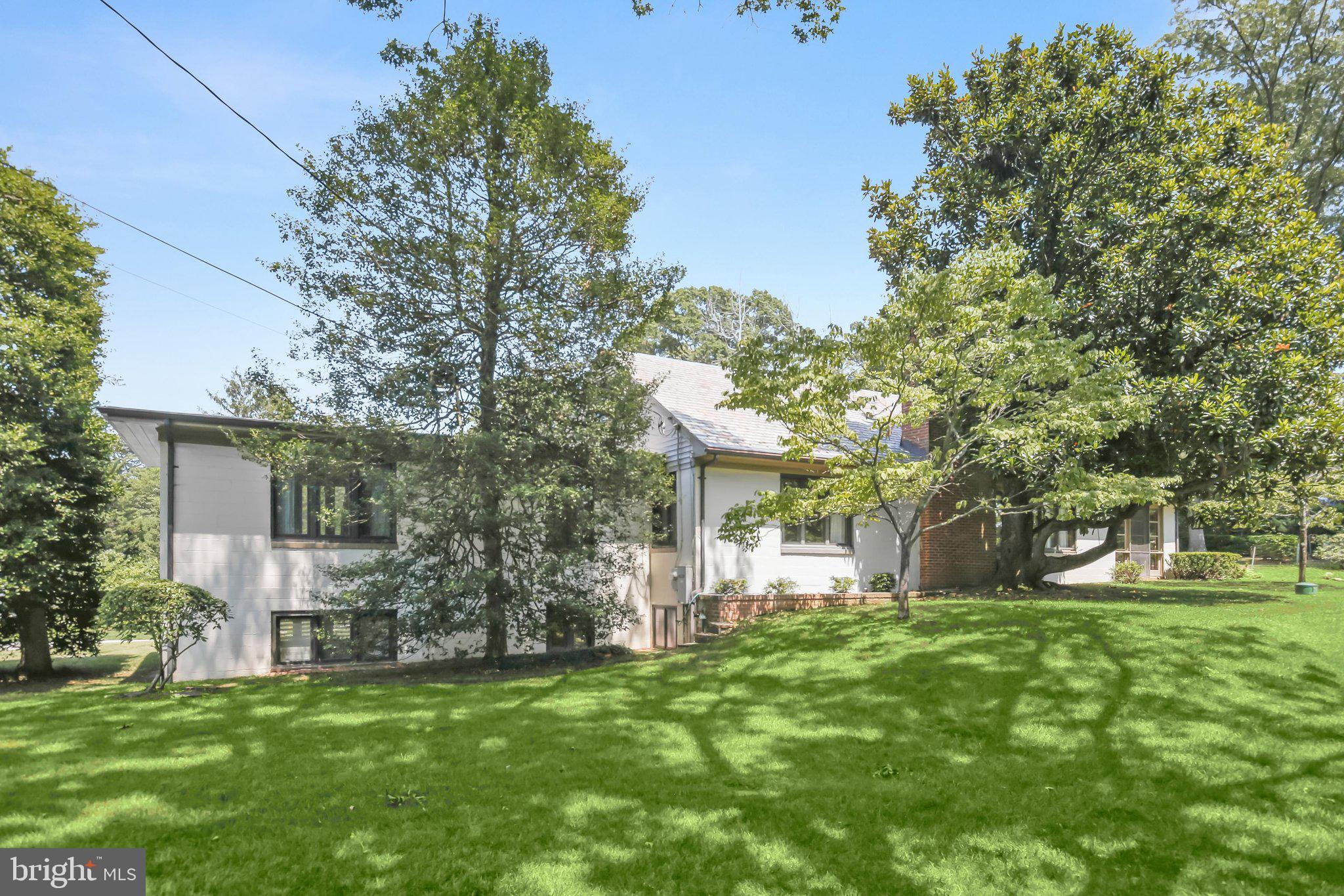 GIBSON ISLAND - Residential