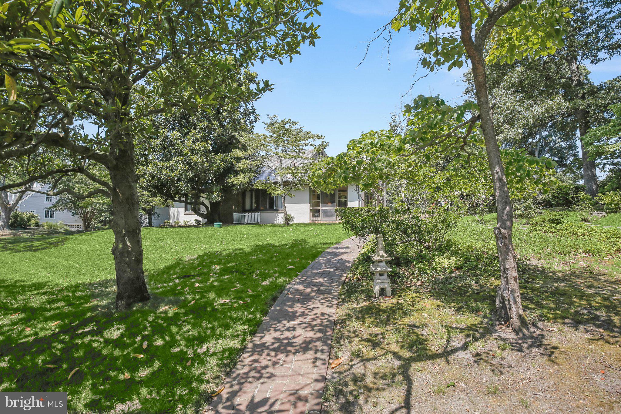 GIBSON ISLAND - Residential