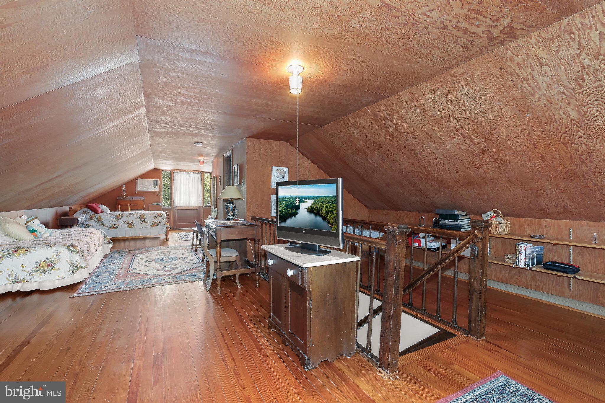GIBSON ISLAND - Residential