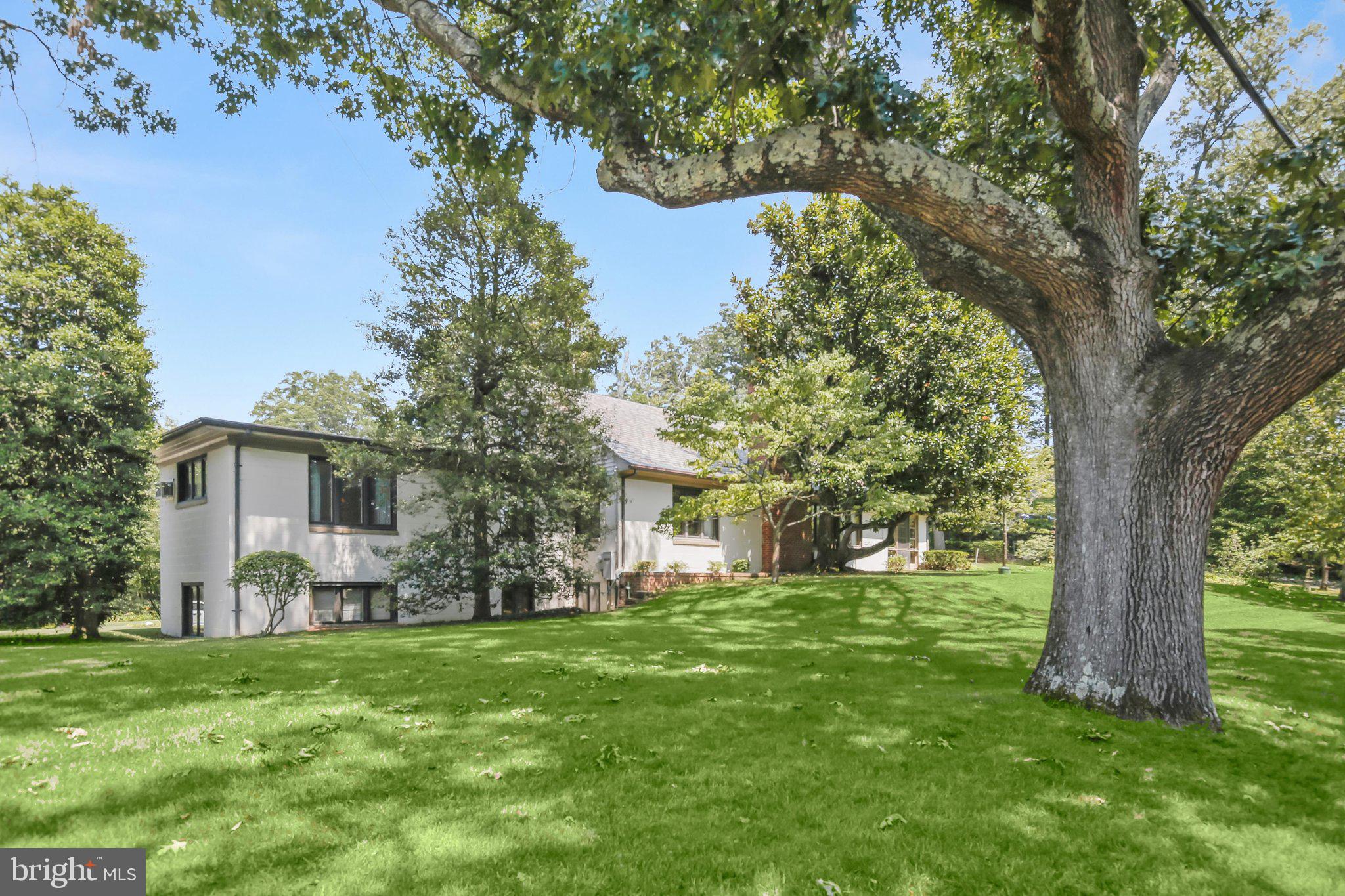 GIBSON ISLAND - Residential