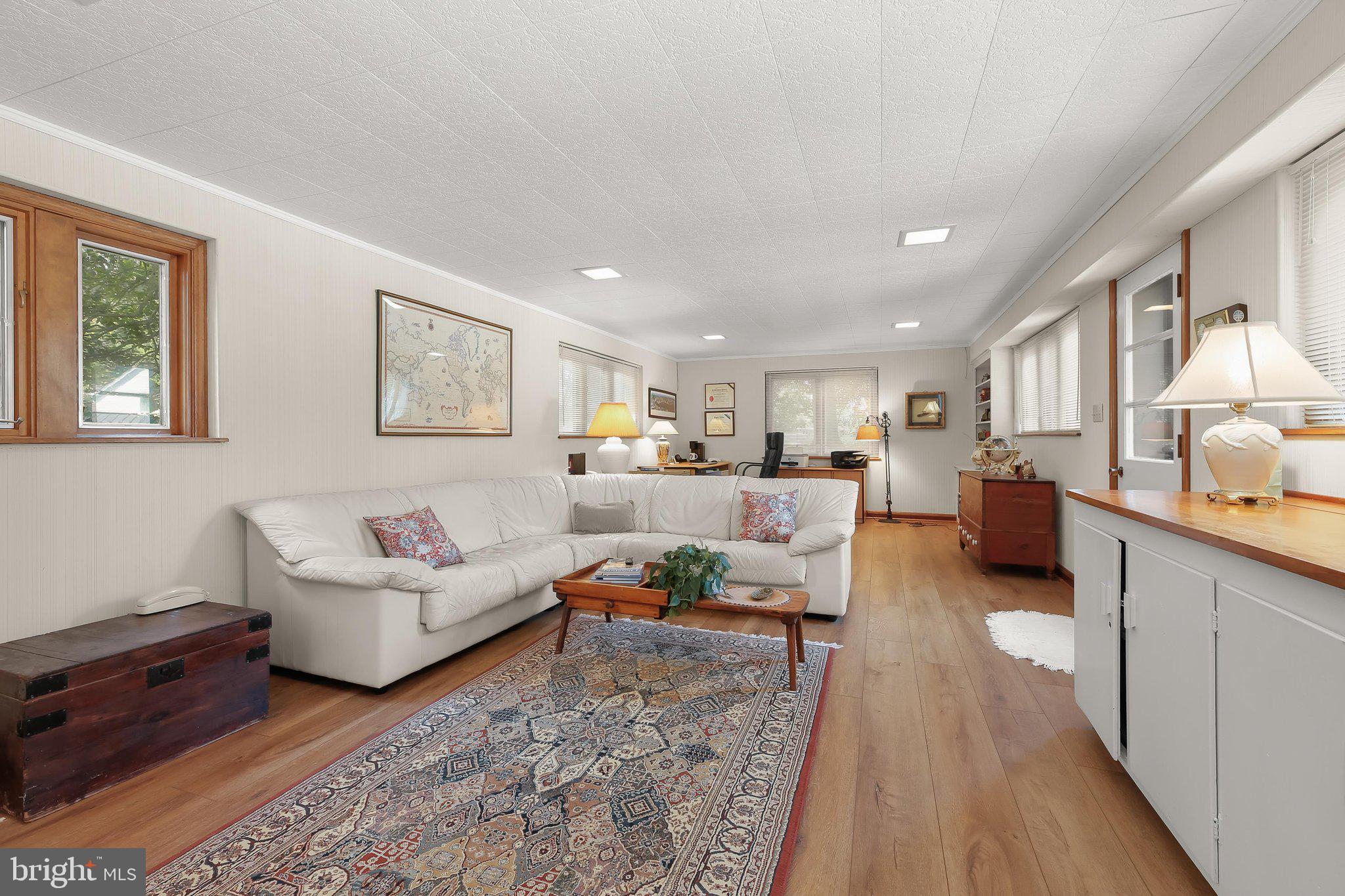 GIBSON ISLAND - Residential