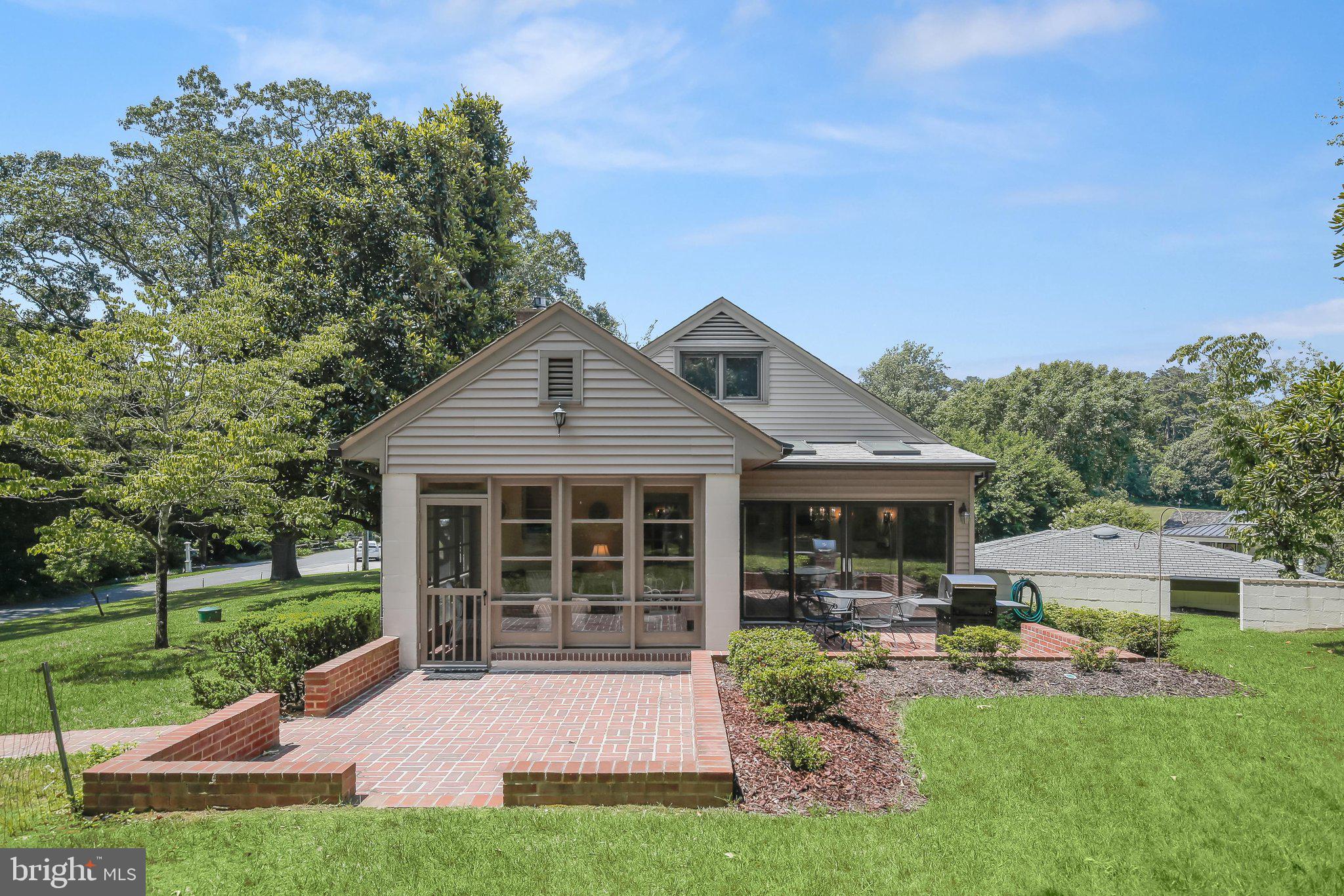 GIBSON ISLAND - Residential