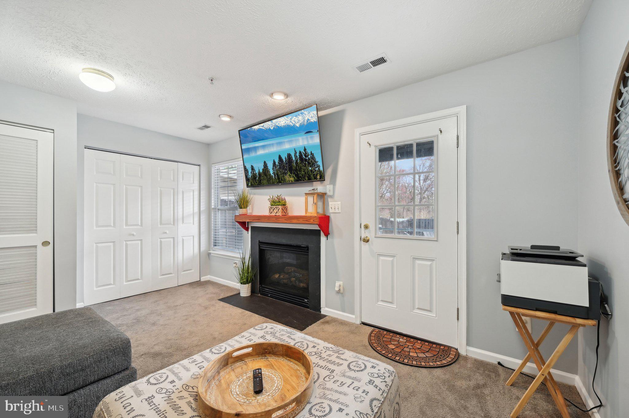 EAGLES LANDING AT WATERS EDGE - Residential