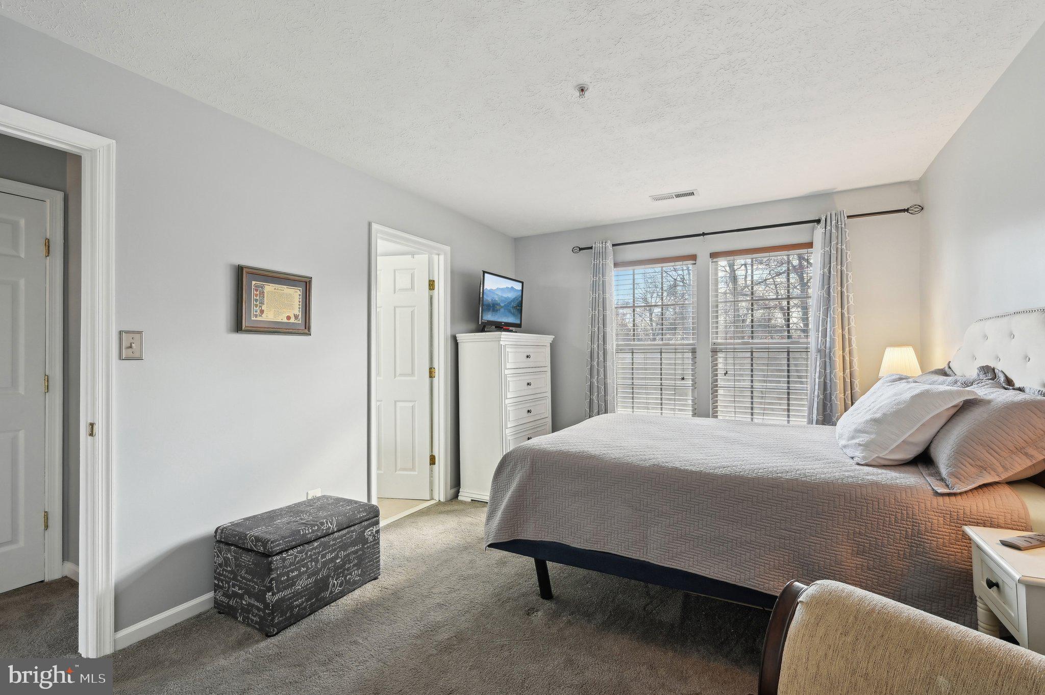 EAGLES LANDING AT WATERS EDGE - Residential