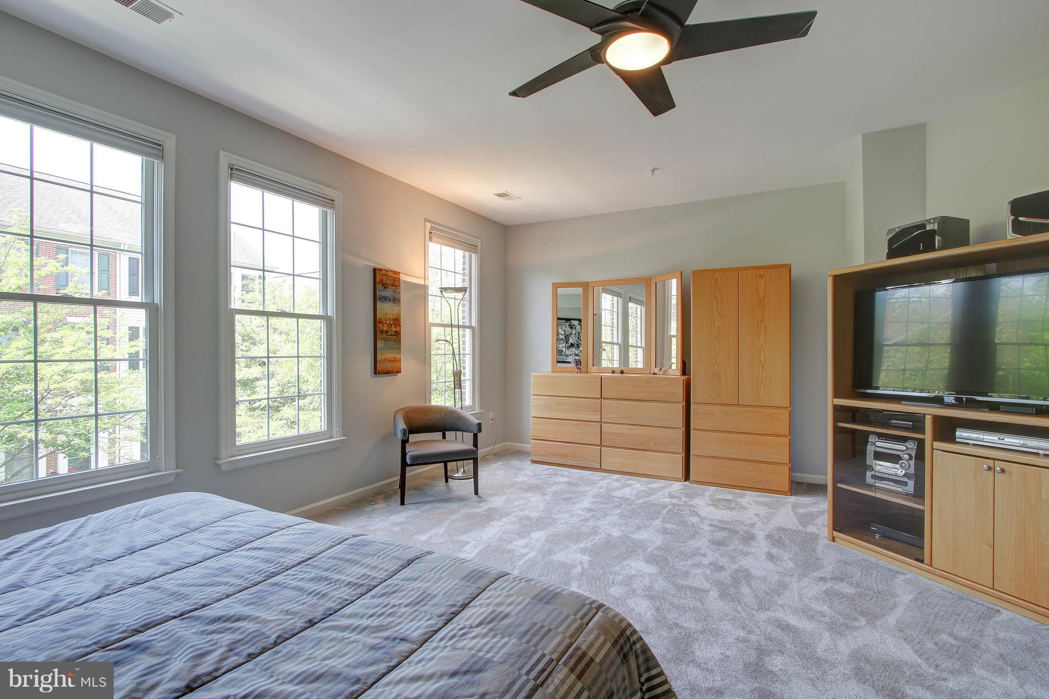 KING FARM - Residential