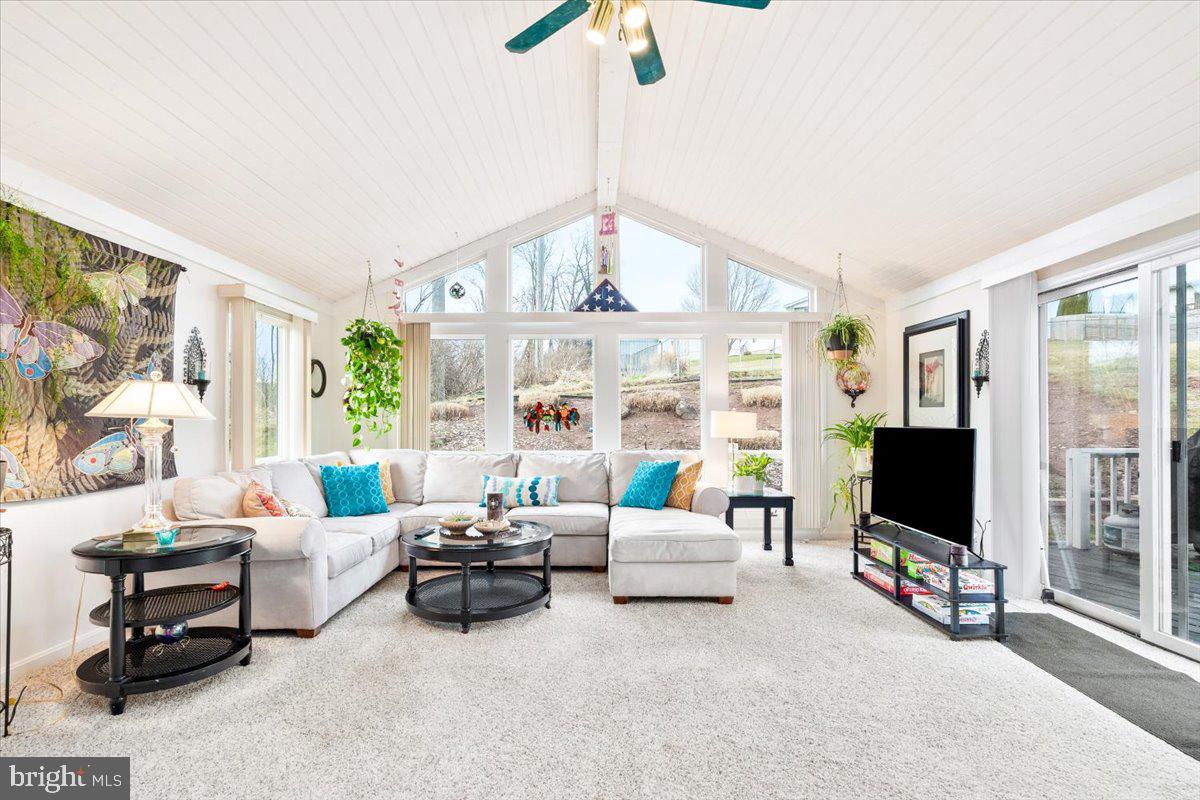 WOODLAND PARK - Residential