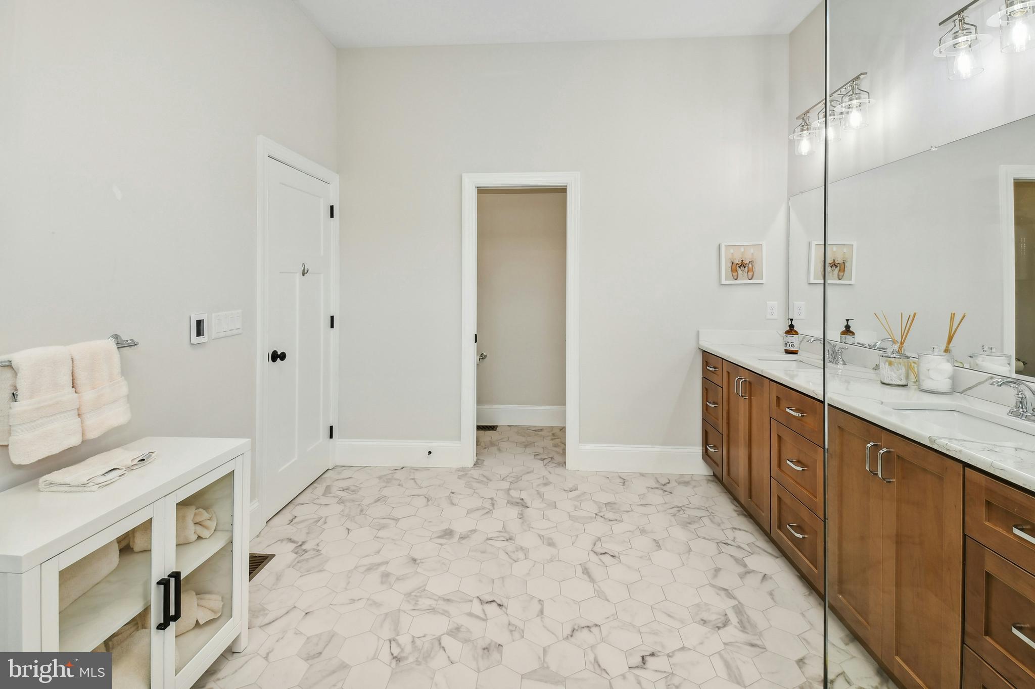 LONG RIDGE - Residential