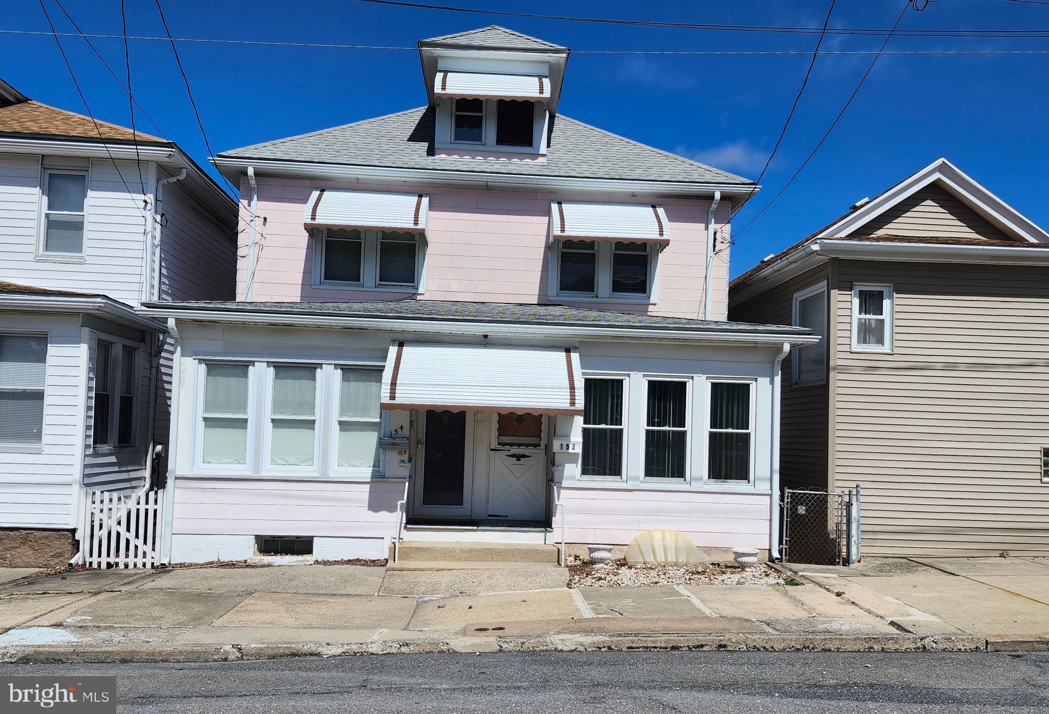 SUMMIT HILL BOROUGH - Residential