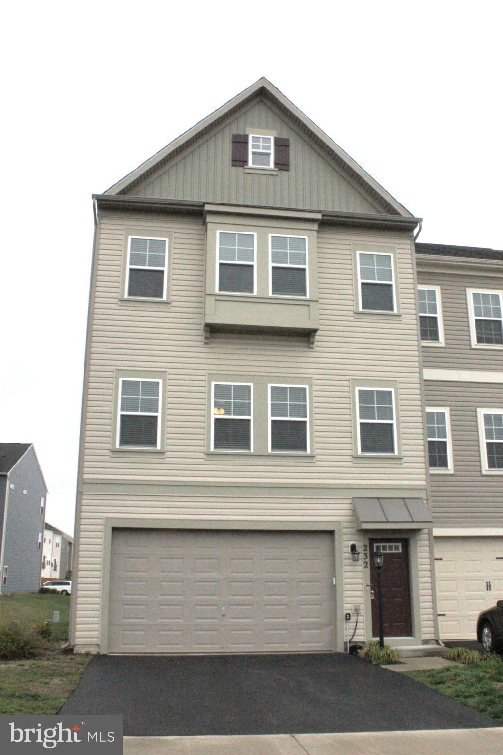 SNOWDEN BRIDGE - Residential Lease