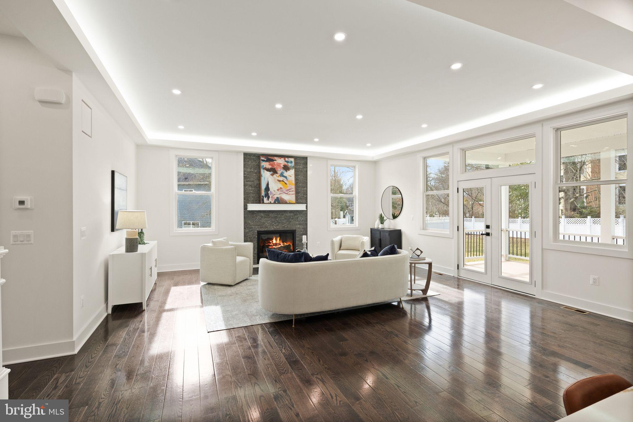 VIENNA ACRES - Residential