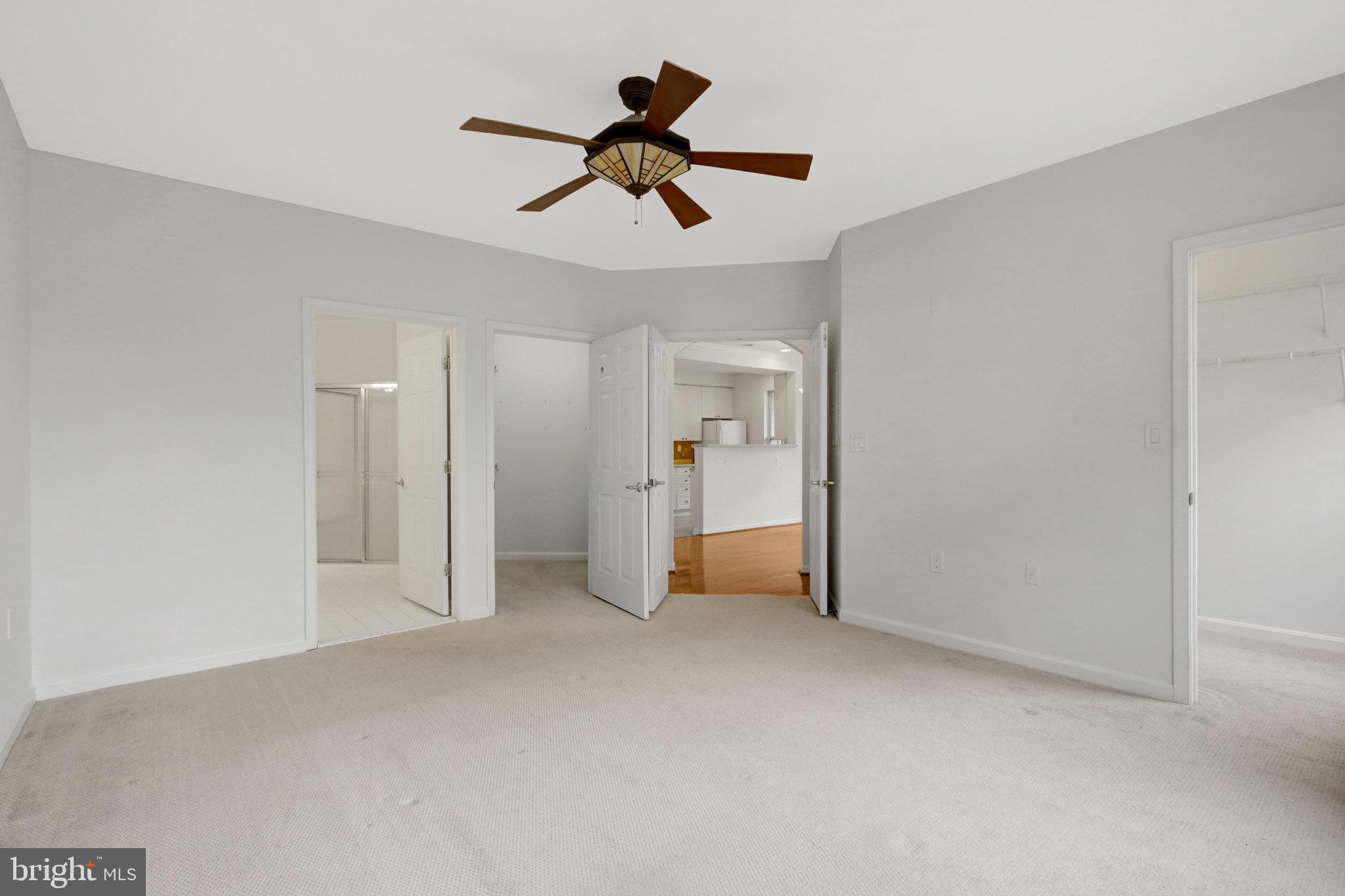 CAMERON STATION - Residential