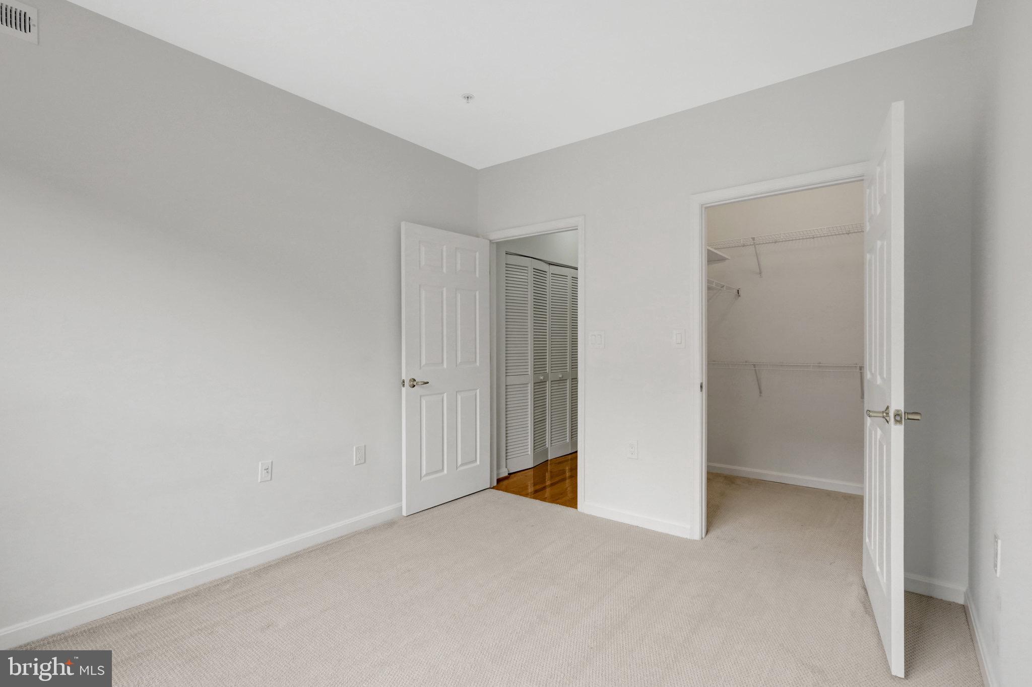 CAMERON STATION - Residential