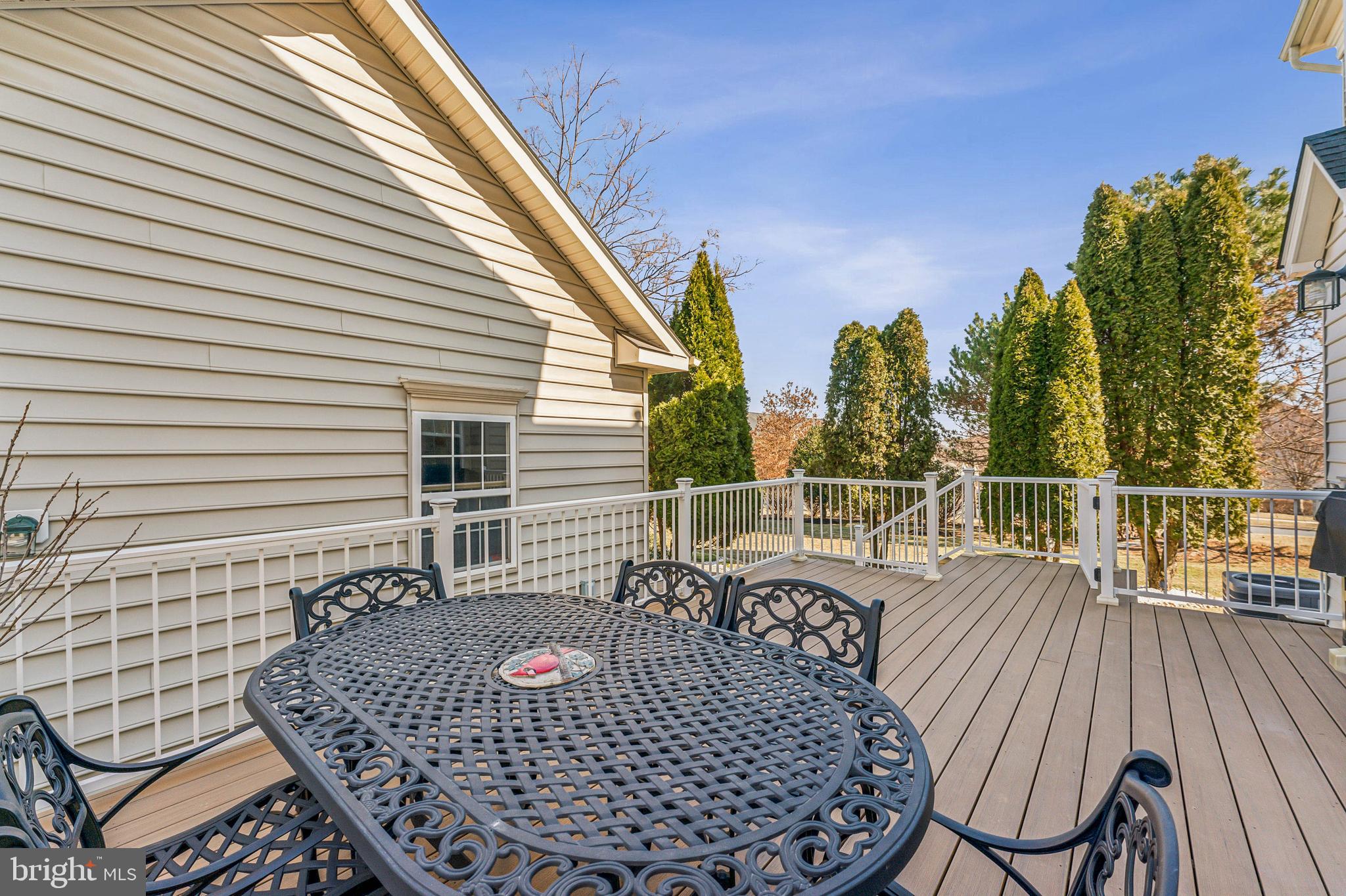 HIGHLANDS AT CLARKSBURG - Residential