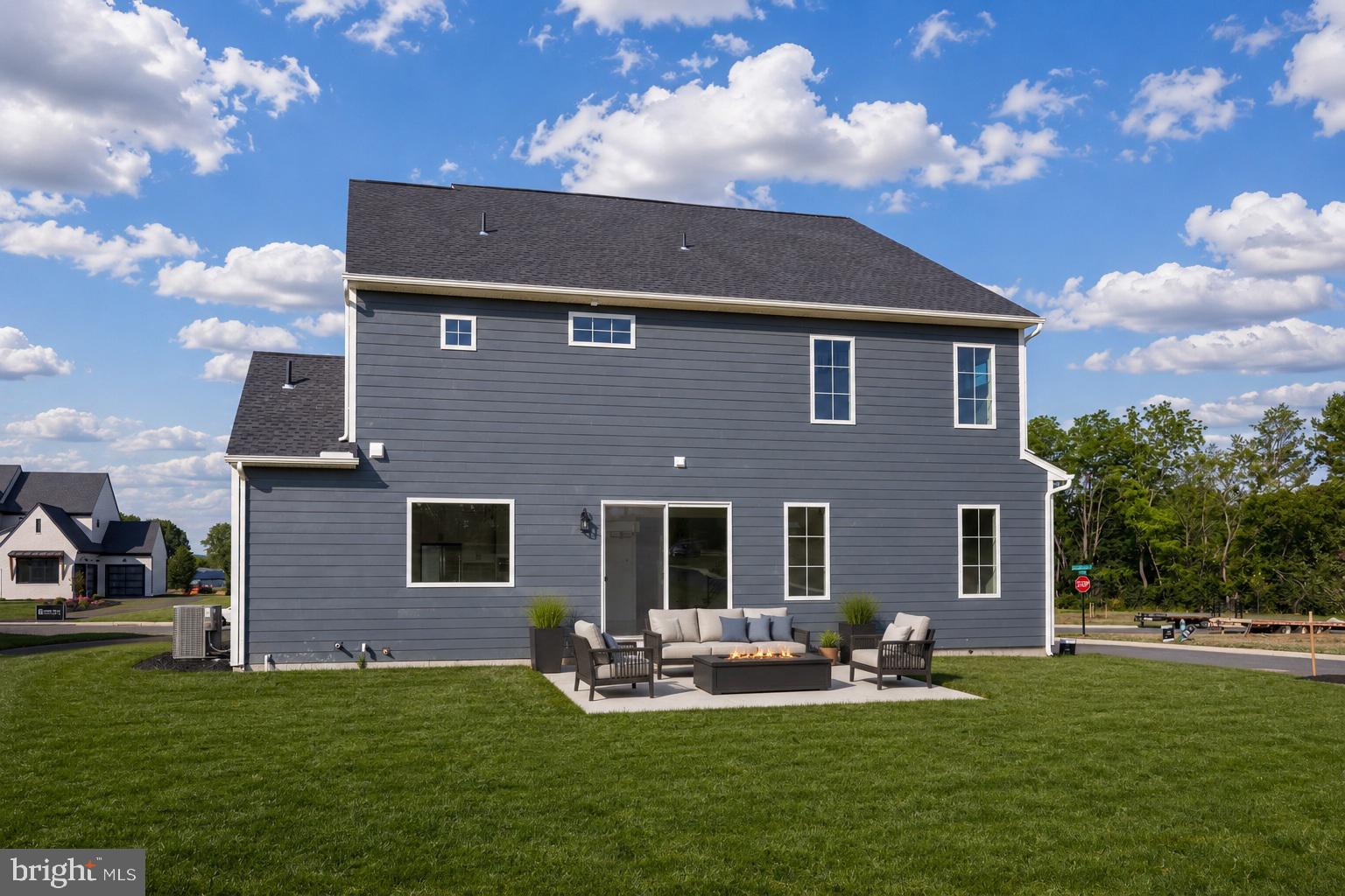 PINEBROOKE - Residential