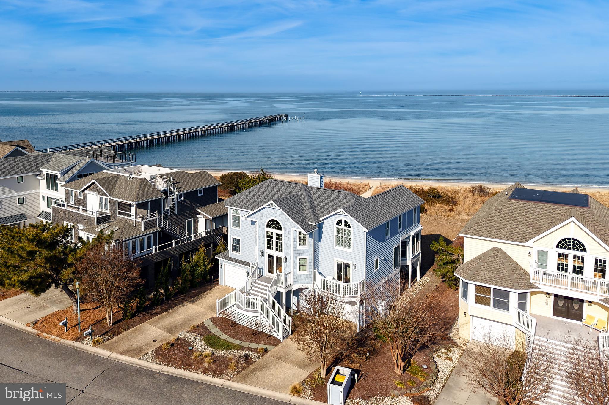 CAPE SHORES - Residential